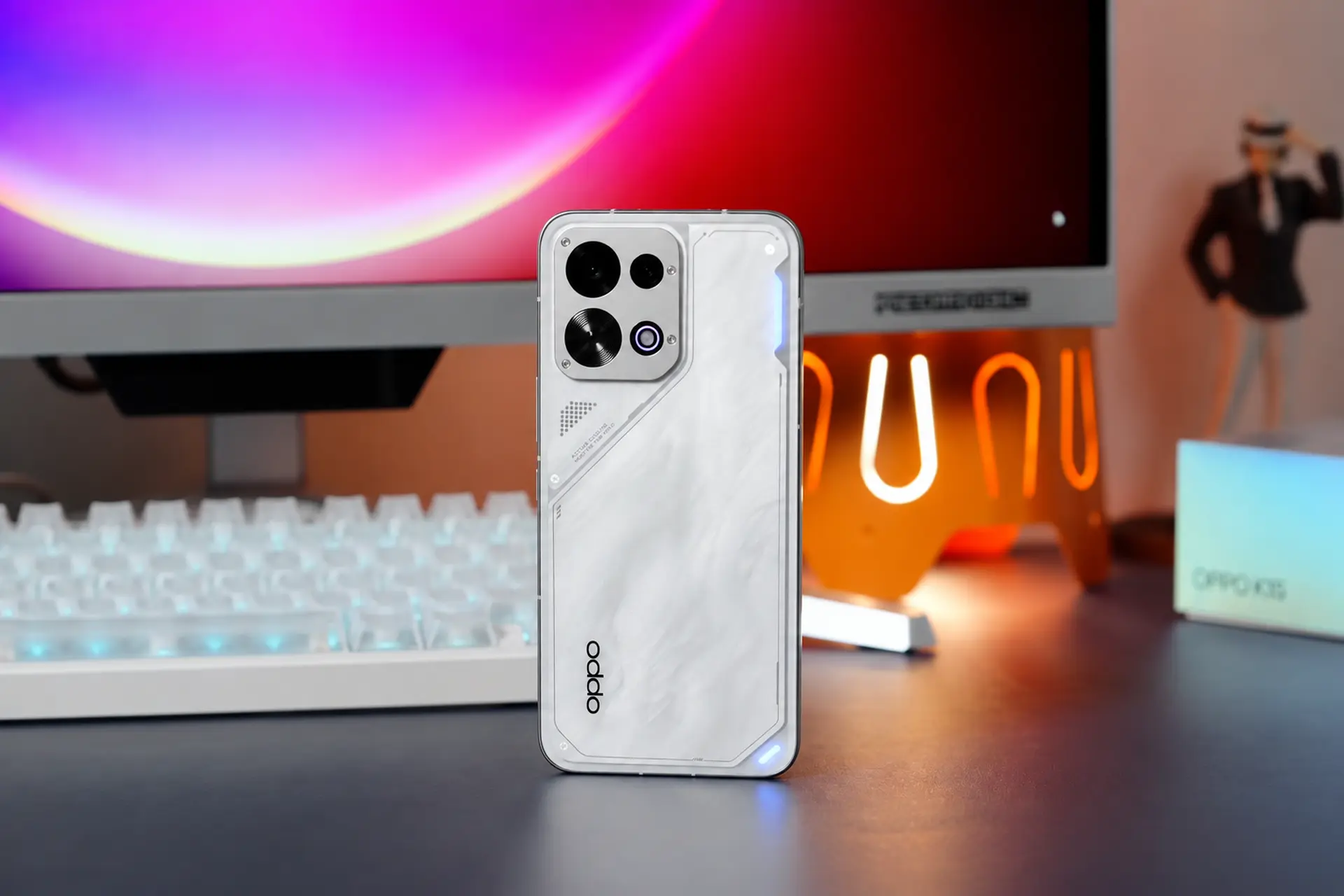 Đánh giá OPPO K15: Thiết kế họa tiết vân mây độc đáo, động cơ tản nhiệt thế hệ mới, pin lên đến 8,000mAh