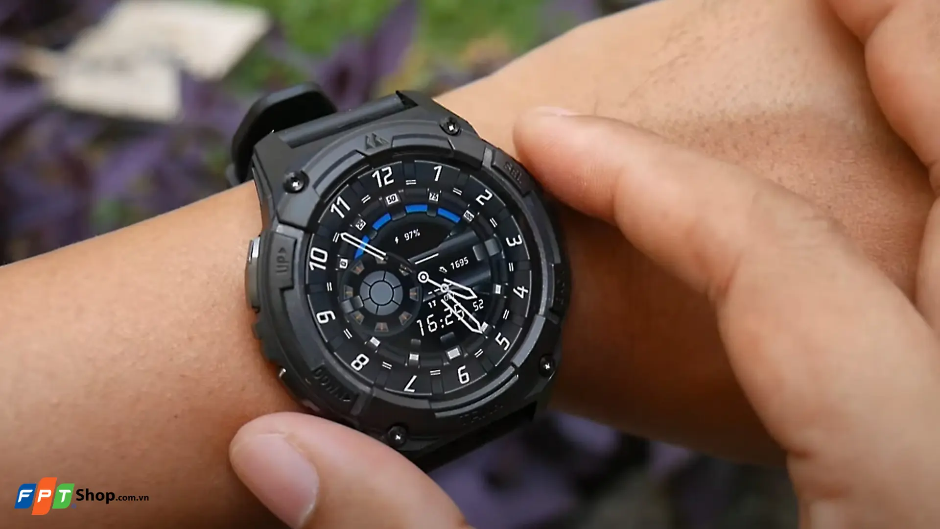 https://fptshop.com.vn/