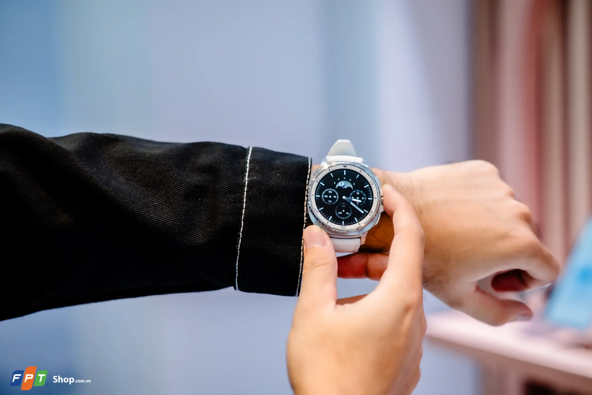 Trên tay Samsung Galaxy Watch8 series: Thiết kế squircle design mới, tích hợp Gemini AI và nhiều tính năng sức khỏe tiên tiến, giá chỉ từ 9.99 triệu đồng