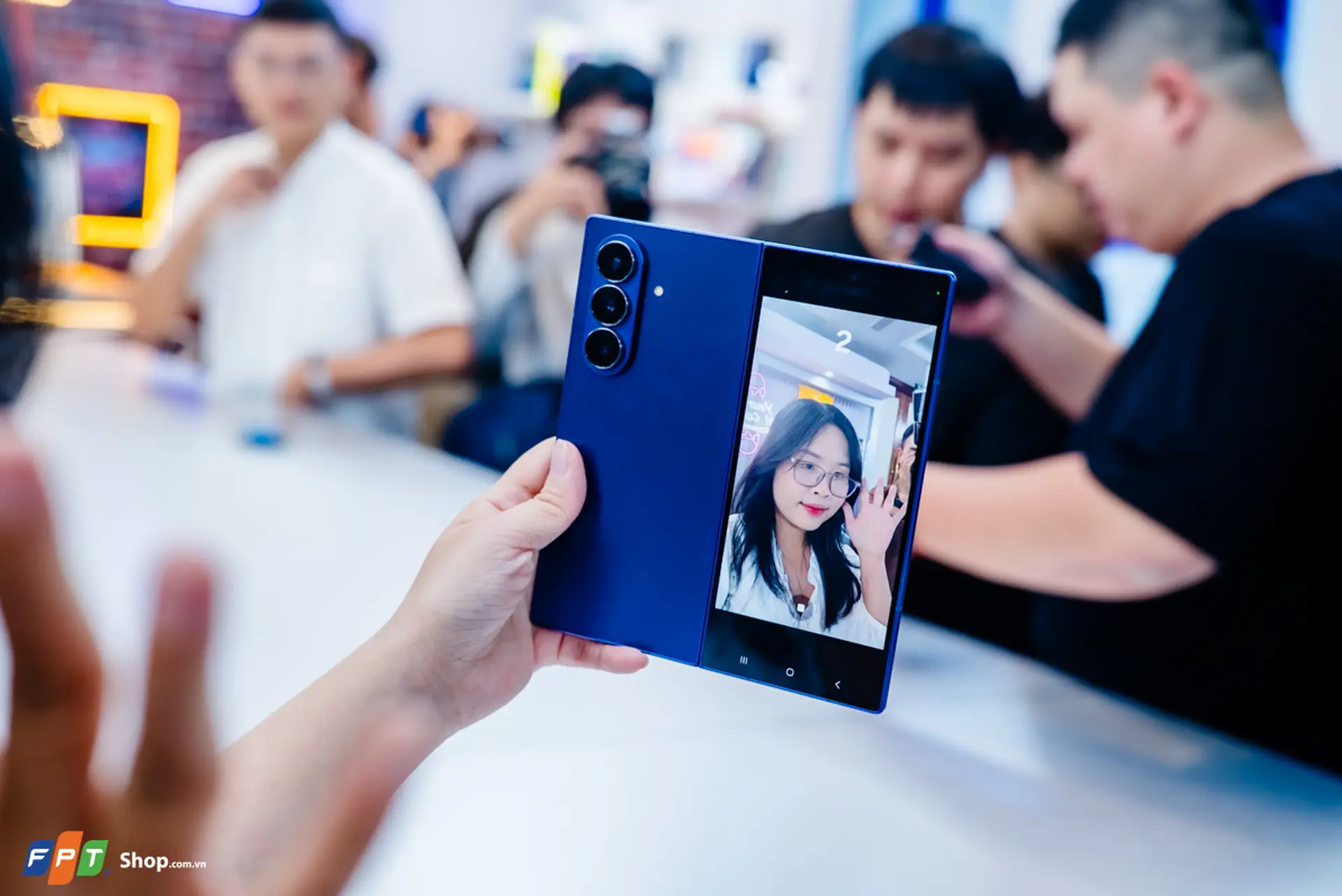 Samsung Galaxy Z Fold7 ra mắt: Thiết kế mỏng nhẹ nhất từ trước đến nay, tính năng Galaxy AI nâng cao, chip Snapdragon 8 Elite for Galaxy