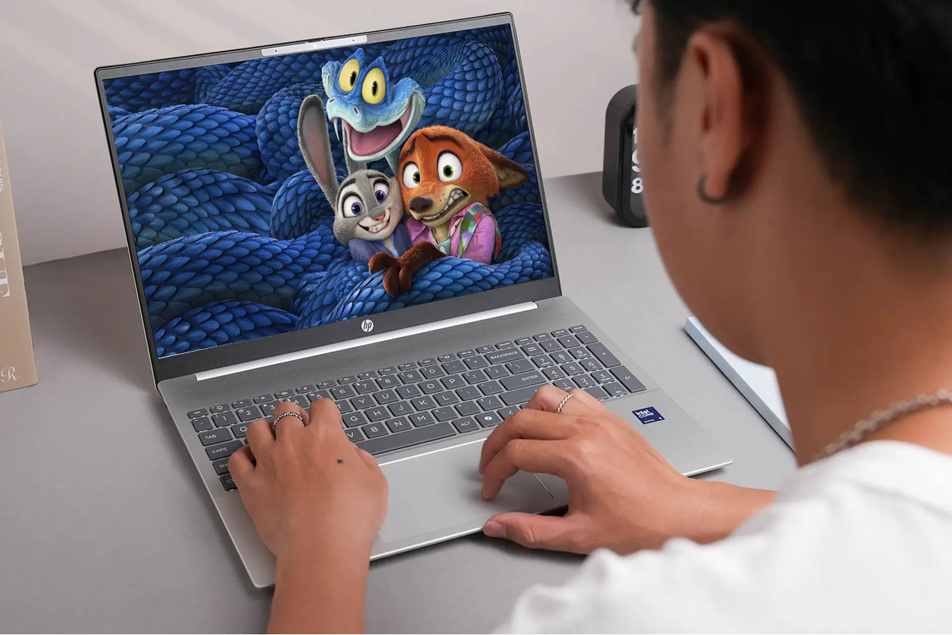 Đánh giá HP OmniBook 5 AI 16: Mọi thứ đều ổn, nhưng liệu có nên mua?