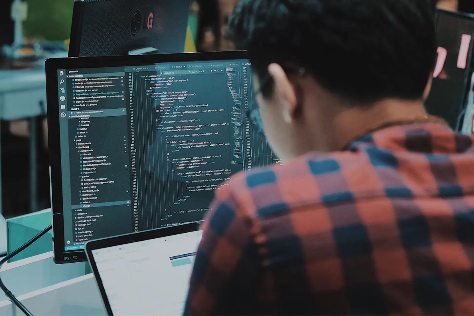 Học IT ra làm những nghề gì? Giải đáp những băn khoăn trước khi theo đuổi ngành IT