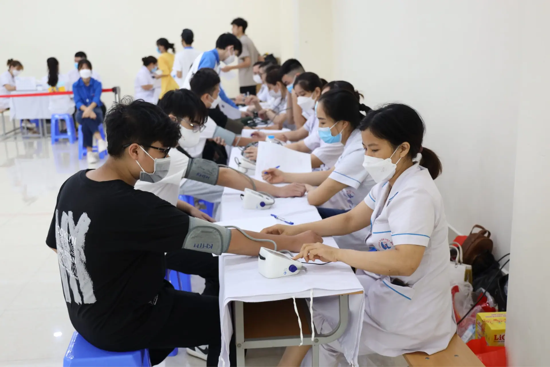 Khám sức khỏe nhập học ở đâu? Những điều tân sinh viên cần biết trước ngày nhập học