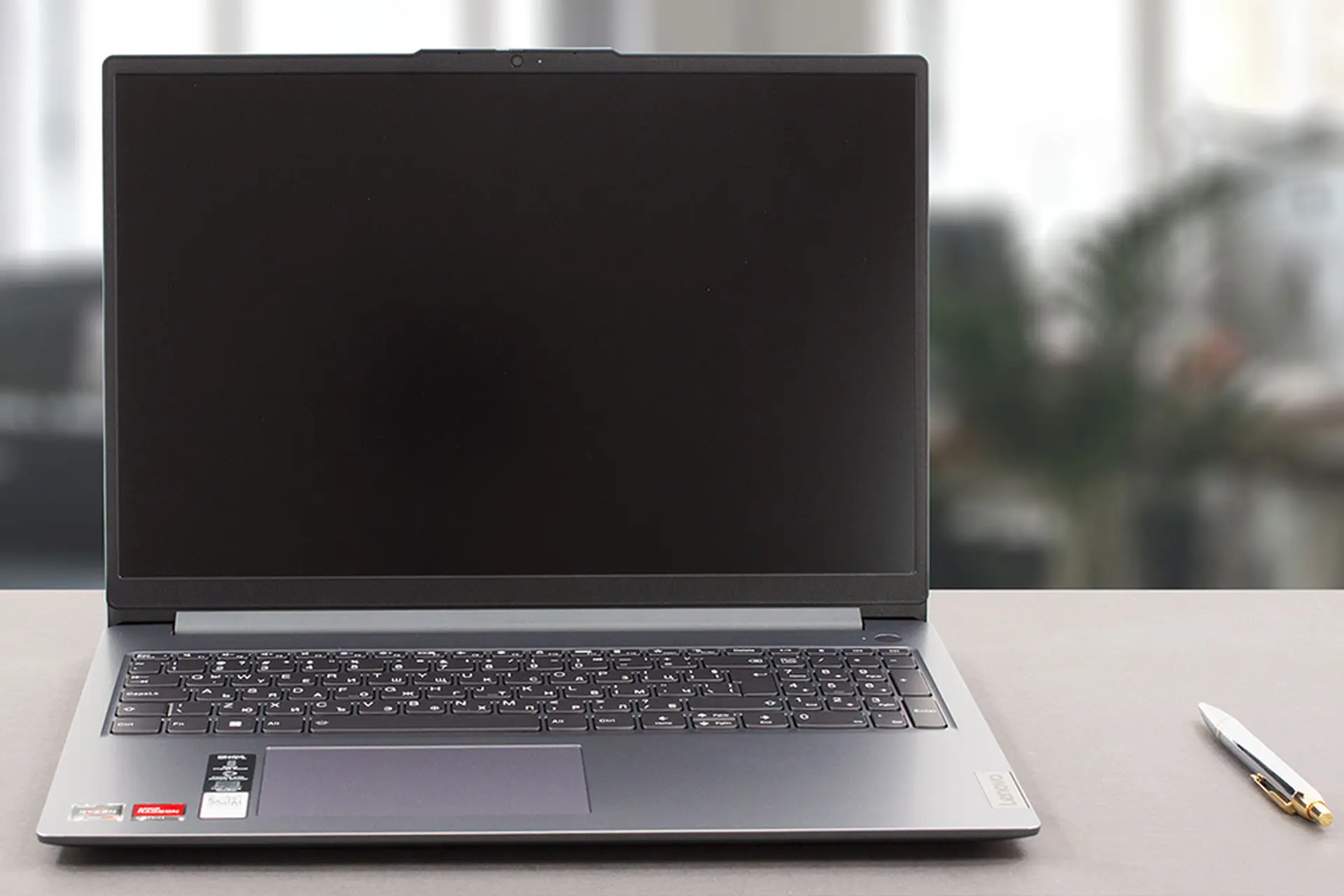 Đánh giá Lenovo Slim 3 15ABR8: Mỏng nhẹ, pin lâu, cấu hình cao và giá hợp lý