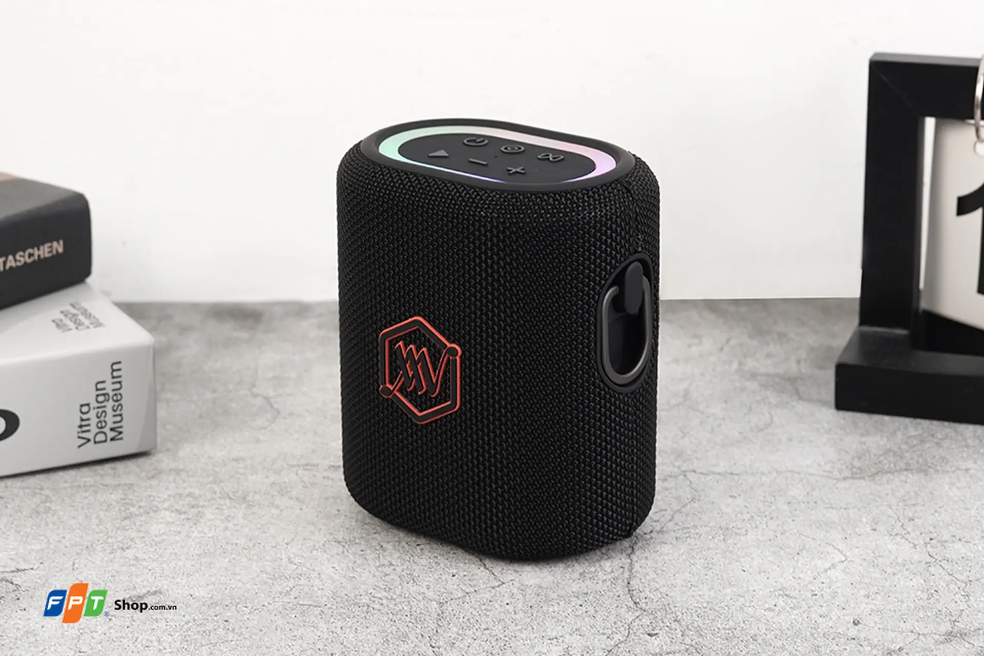 https://fptshop.com.vn/