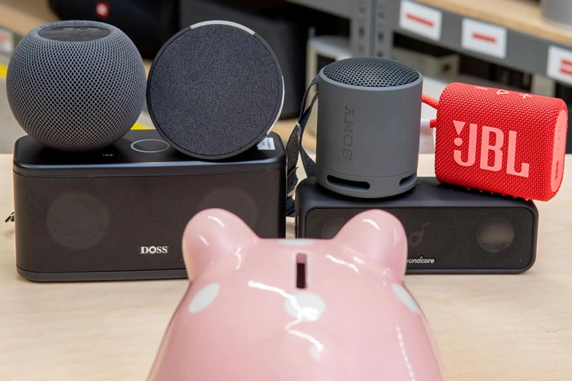 Top 6 loa Bluetooth dưới 500 ngàn đồng đáng mua sau Tết 2025 mà bạn không nên bỏ qua