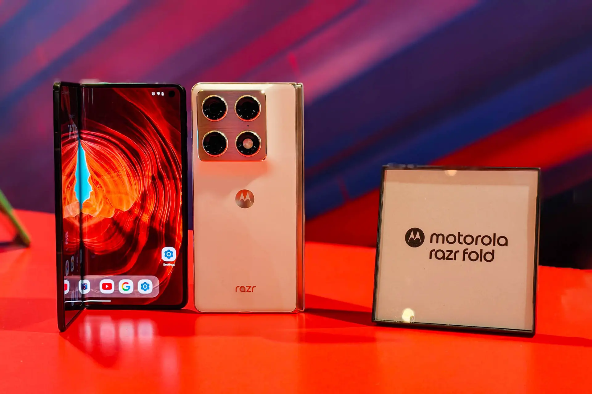 Motorola Razr Fold lộ diện với thiết kế cao cấp tại CES 2026