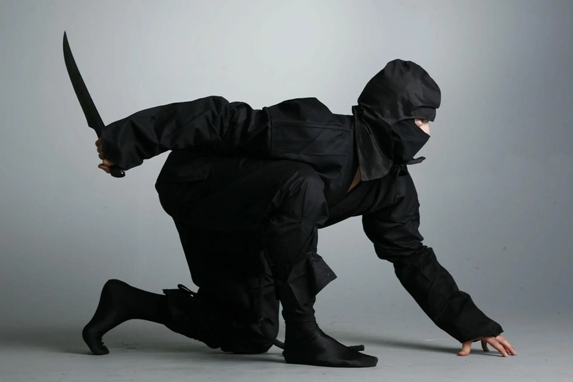 Ninjutsu là gì? Khám phá nhẫn thuật Nhật Bản và sự khác biệt giữa Naruto với đời thực