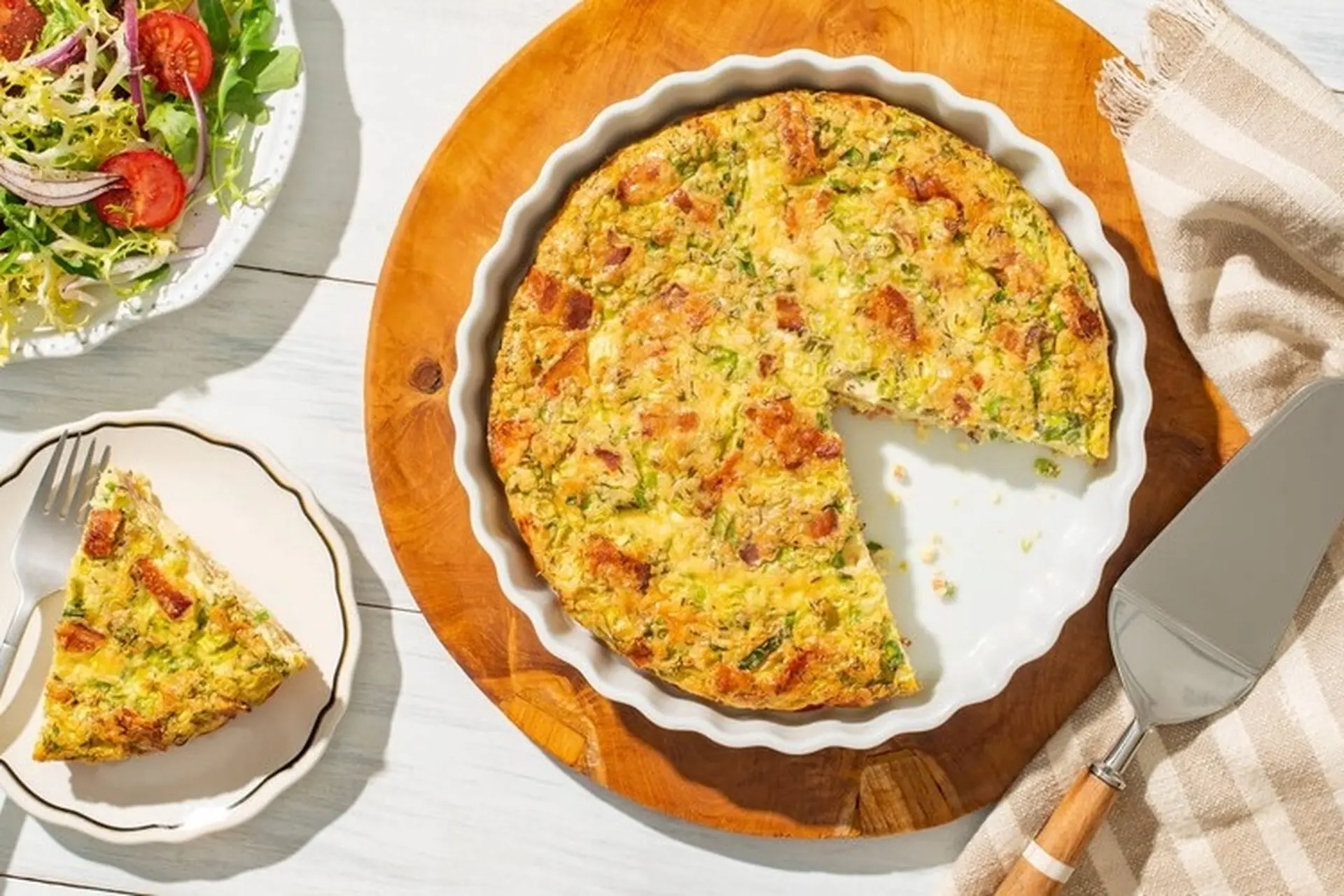 Quiche Lorraine: Nguồn gốc và cách làm bánh tart mặn biểu tượng của nước Pháp
