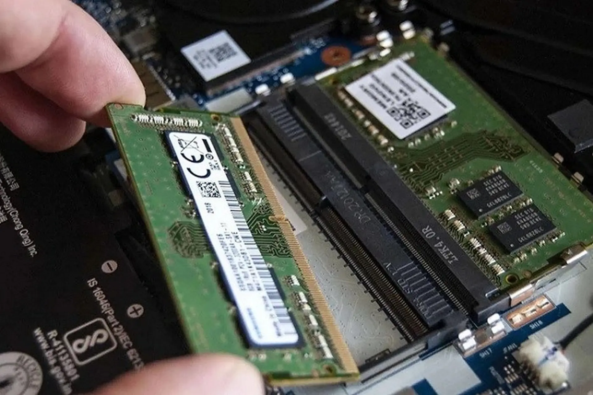 RAM giá rẻ có tốt không? Có nên sử dụng cho máy tính cá nhân hay gaming hiện nay