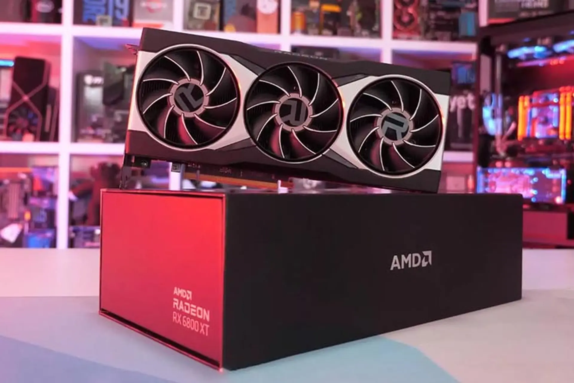 Radeon RX 6800 XT ra mắt khi nào? Có đủ mạnh để chơi các game mới của năm 2024 không?