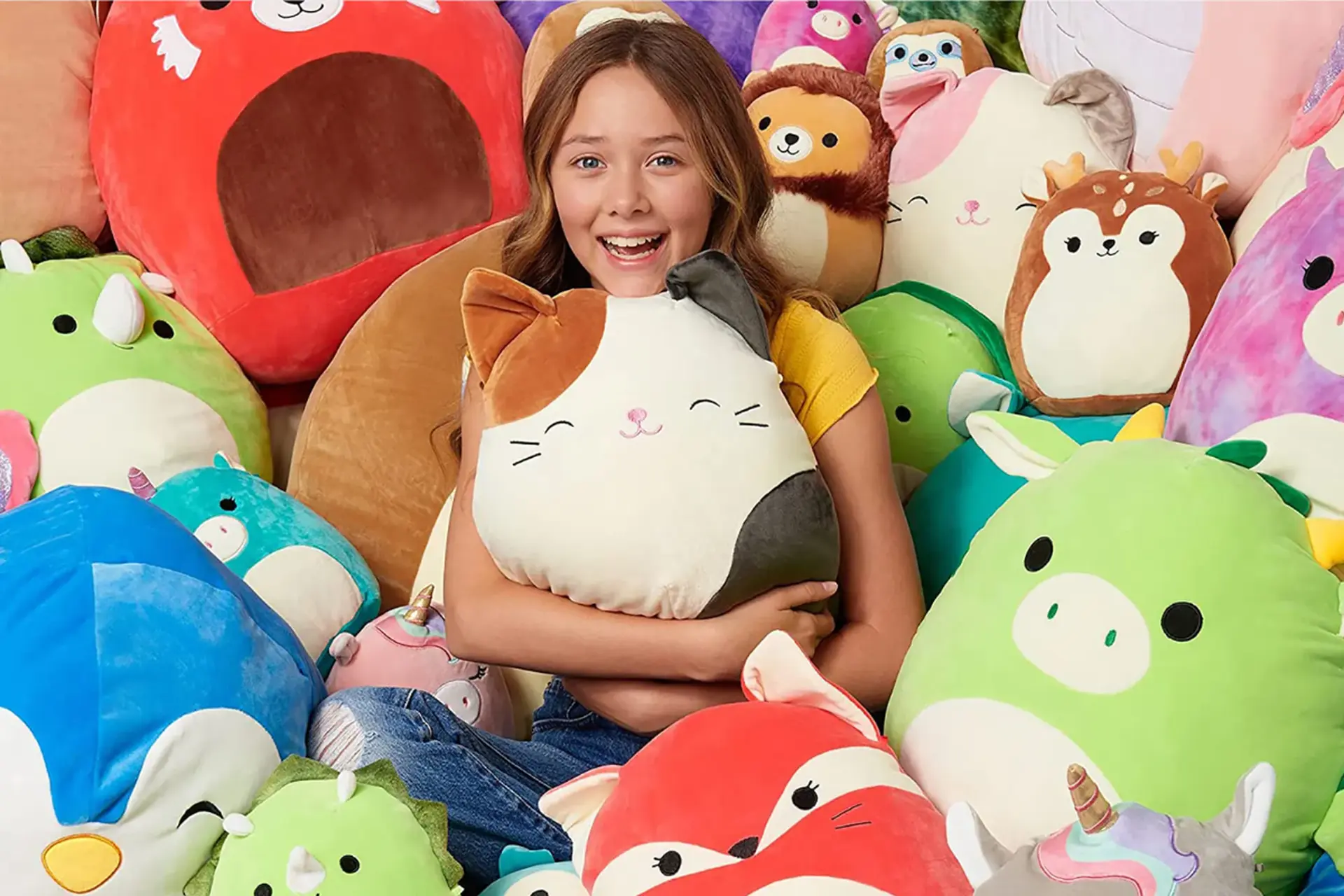 Squishmallow là gì? Vì sao dòng thú bông này thu hút cả trẻ em lẫn người trưởng thành?