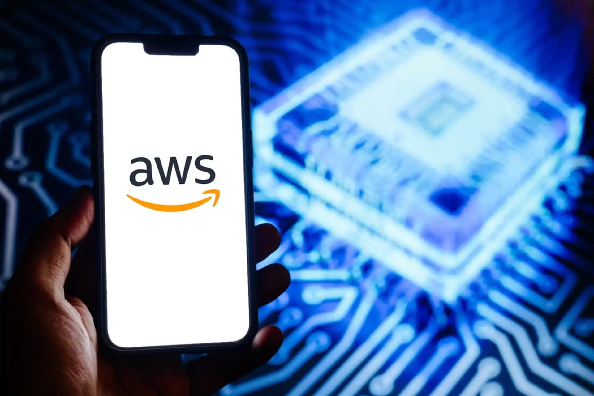 Sự cố AWS là gì? Vì sao chỉ một sự cố từ một công ty lại khiến nhiều dịch vụ Internet toàn cầu gián đoạn?