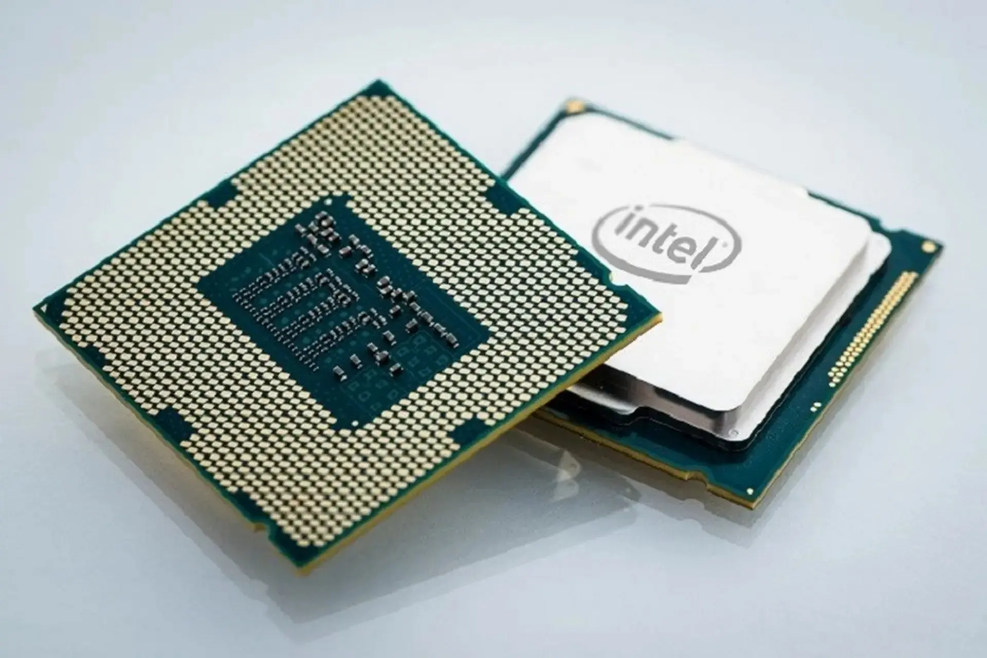 Xung nhịp CPU là gì? Cách kiểm tra, ảnh hưởng đến hiệu năng và những lưu ý khi ép xung máy tính