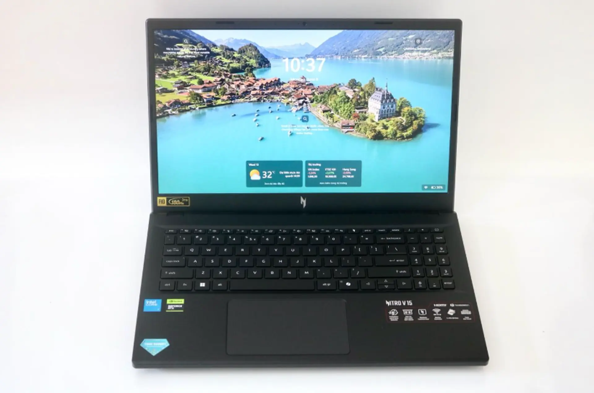 Acer Nitro ProPanel ANV15-52-74UM: Màn hình 180 Hz, RTX 3050 và sức mạnh đa nhiệm cho học tập, sáng tạo nội dung và gaming