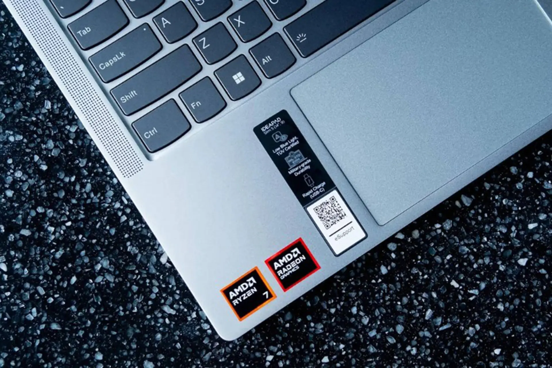 AMD Ryzen 100 Series "Hawk Point": Bất ngờ với Zen 4 và RDNA 3