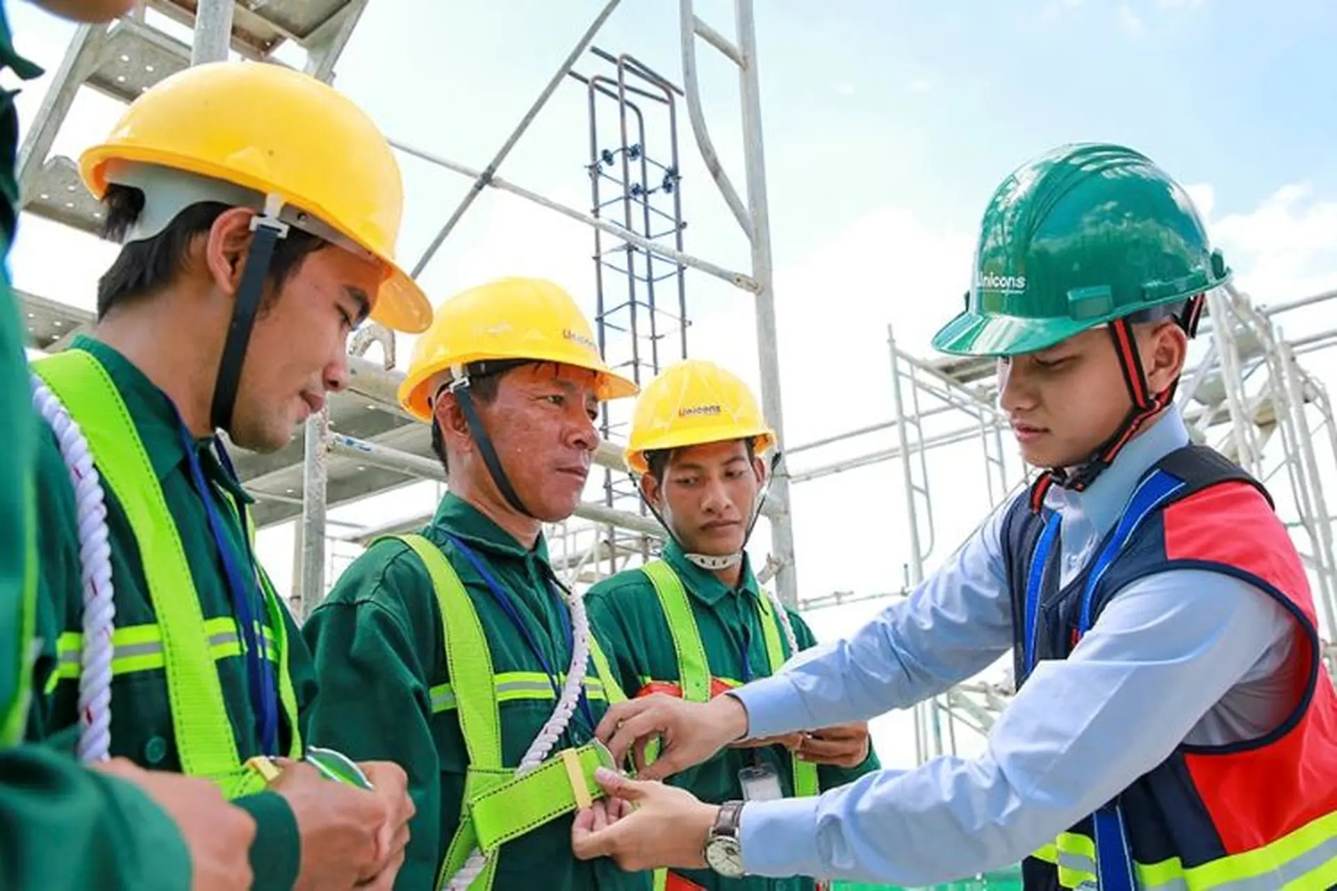 An toàn lao động là gì? Khám phá khái niệm và tầm quan trọng của an toàn lao động