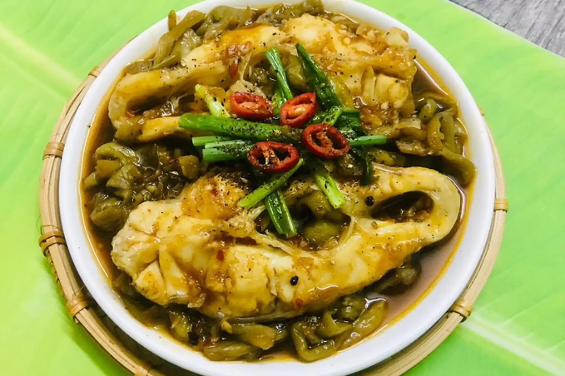 Công thức nấu dưa môn kho cá chuẩn vị, thơm ngon, đậm đà cực kì hao cơm ngay tại nhà