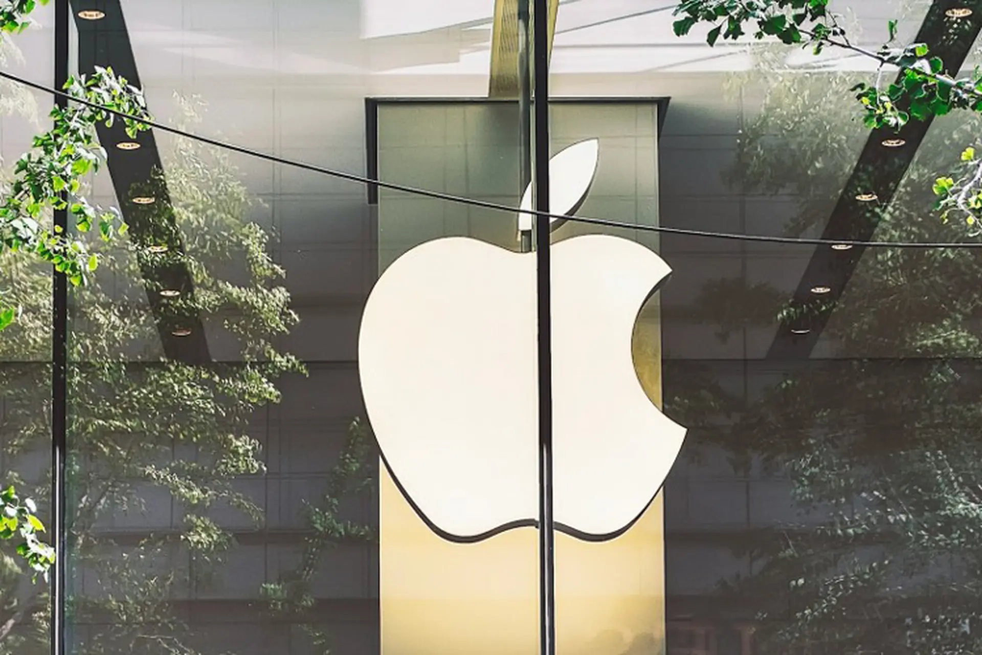 Apple chuẩn bị ra mắt camera thông minh cho nhà ở, AirPods mới tập trung vào tính năng sức khỏe