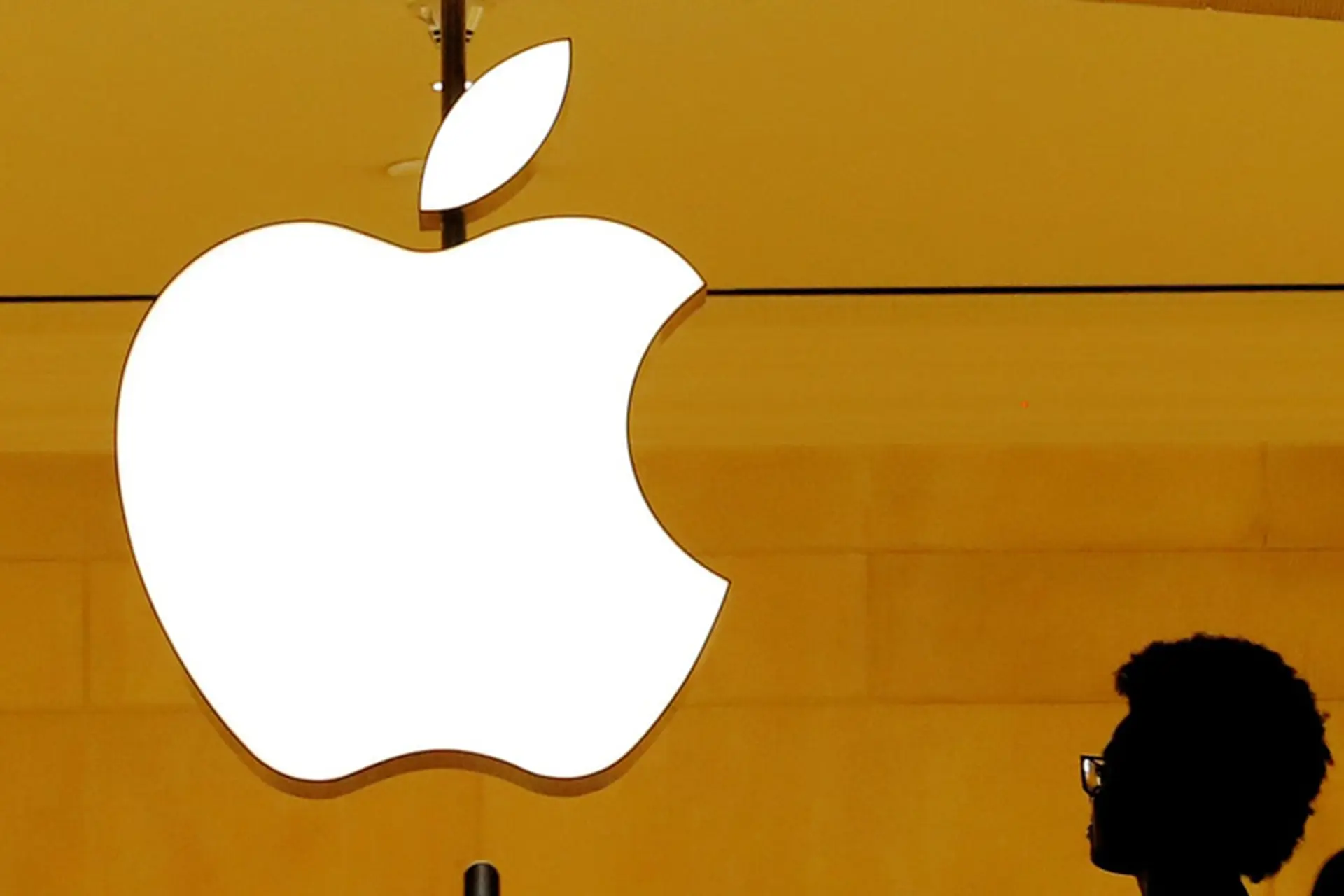 Apple đối mặt với vụ kiện gần 1 tỷ USD tại Anh (khoảng 25.3 nghìn tỷ đồng)