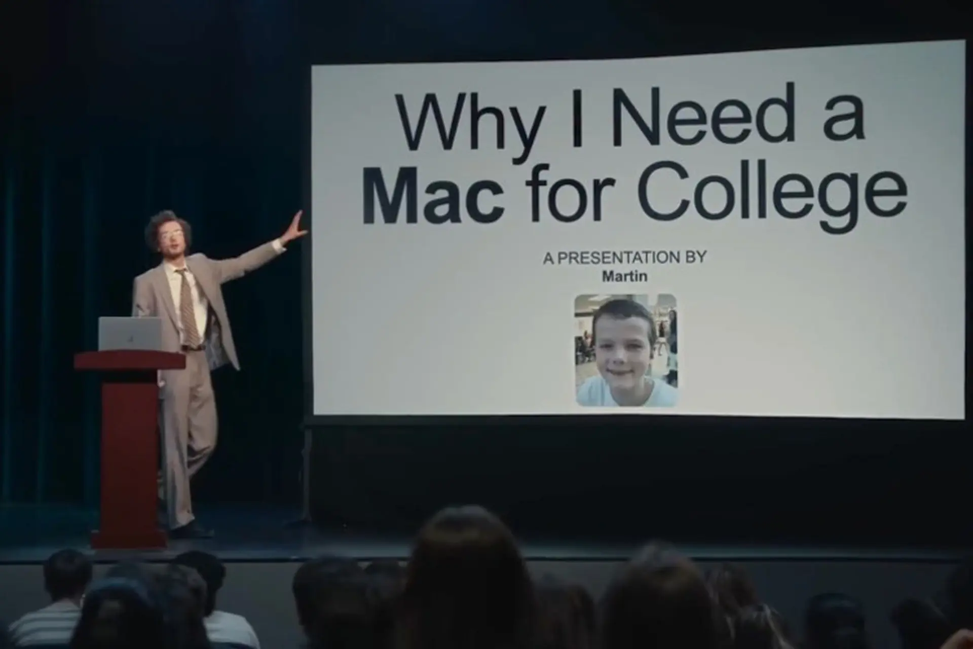 Apple lại gỡ bỏ quảng cáo, lần này là với chiến dịch “The Parent Presentation”