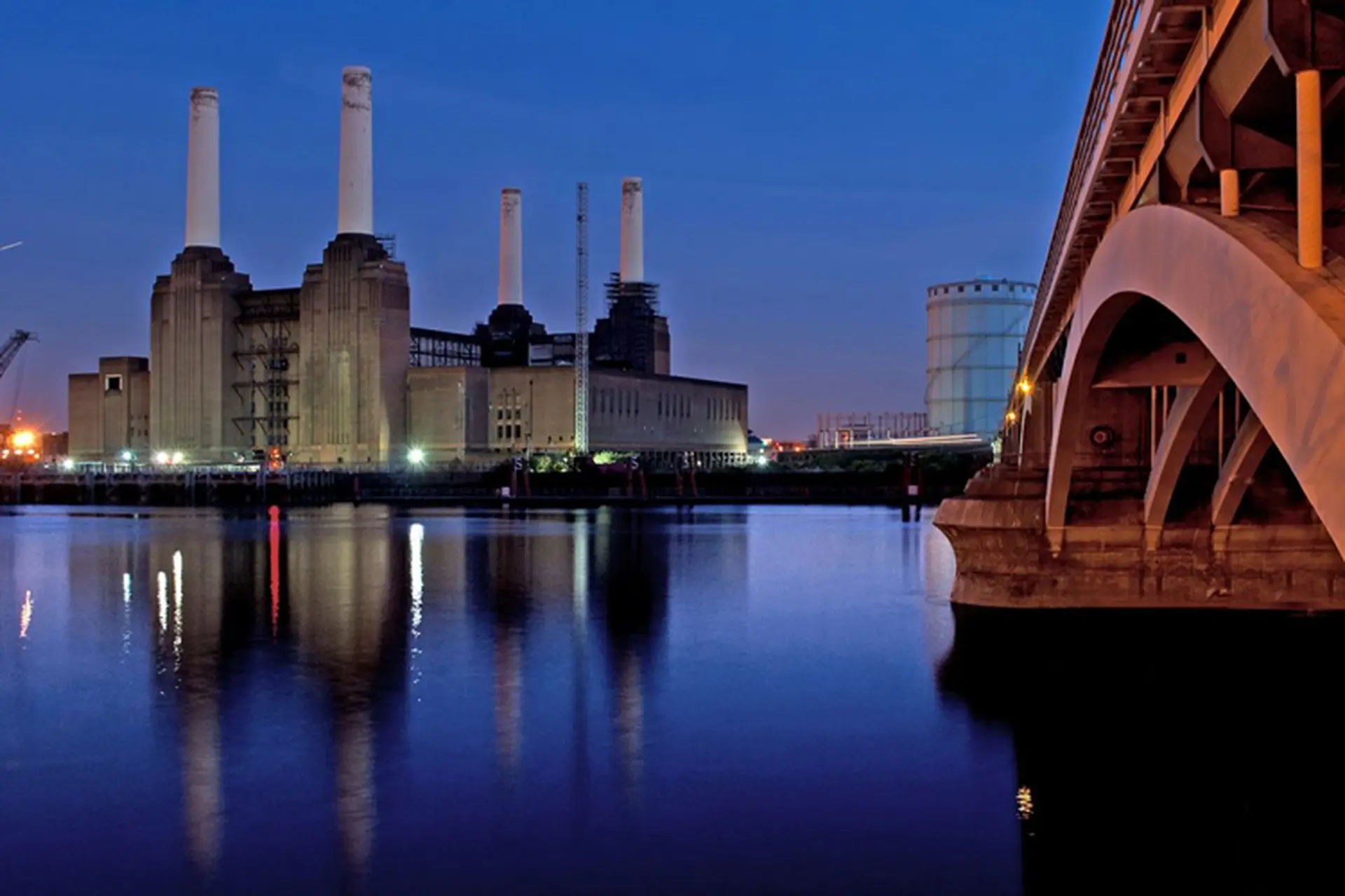 Apple phản ứng trước quy định mới của cơ quan cạnh tranh Vương quốc Anh