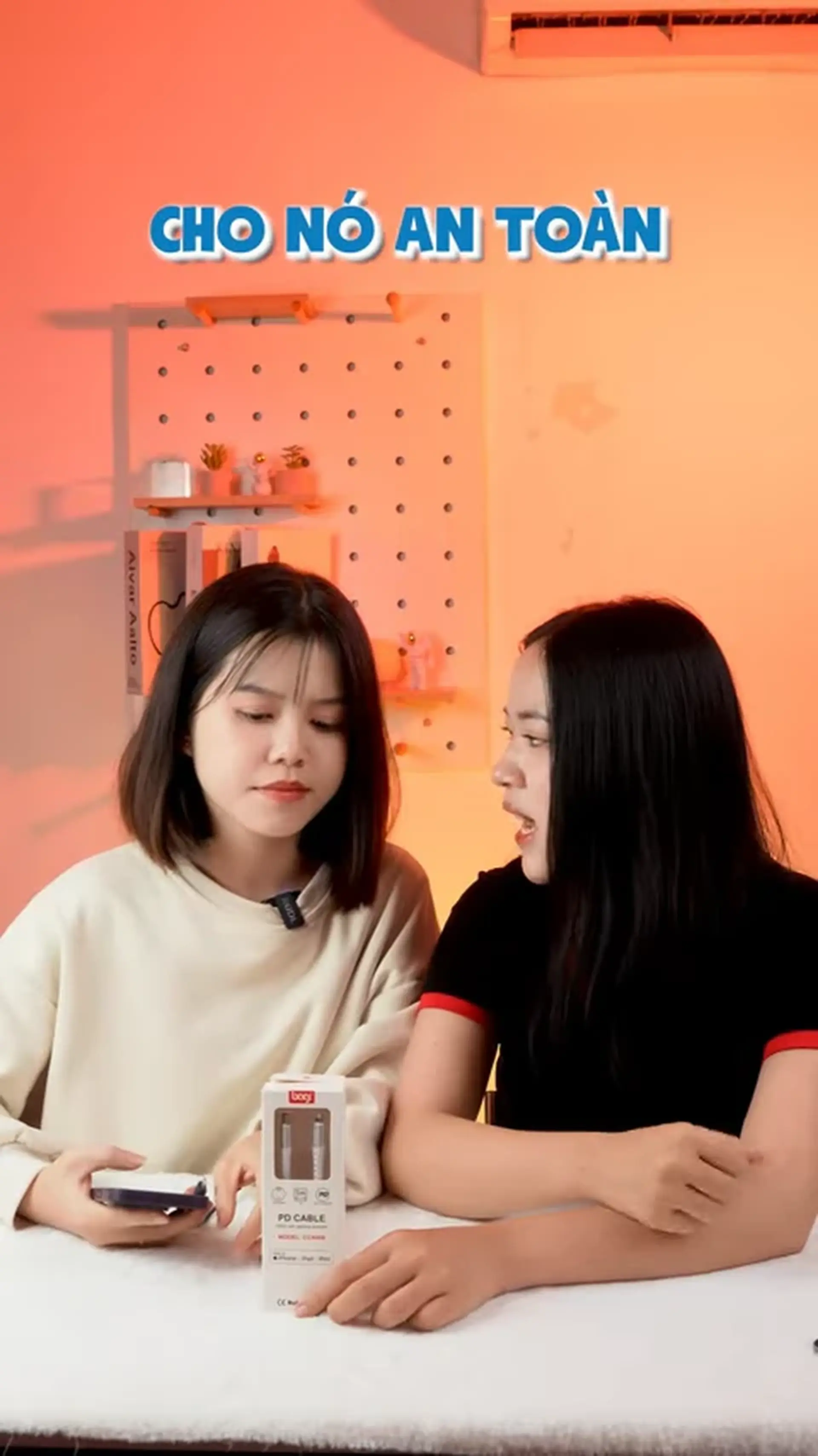 Mua dây sạc xịn mà xài nha mấy ní, xài dỏm có ngày à nha