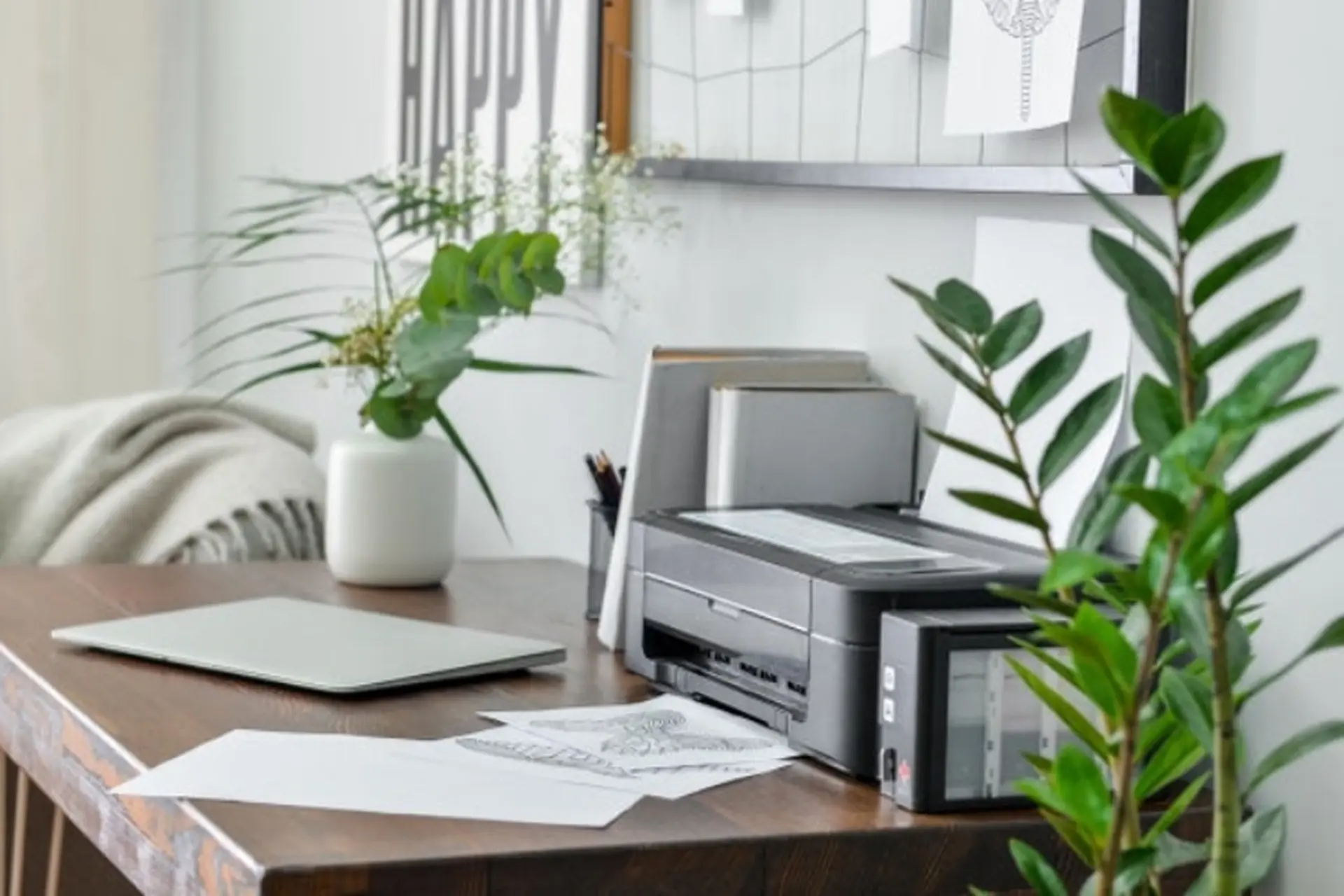 Chọn mua bàn để máy in như thế nào để không gian làm việc luôn gọn gàng, tối ưu?