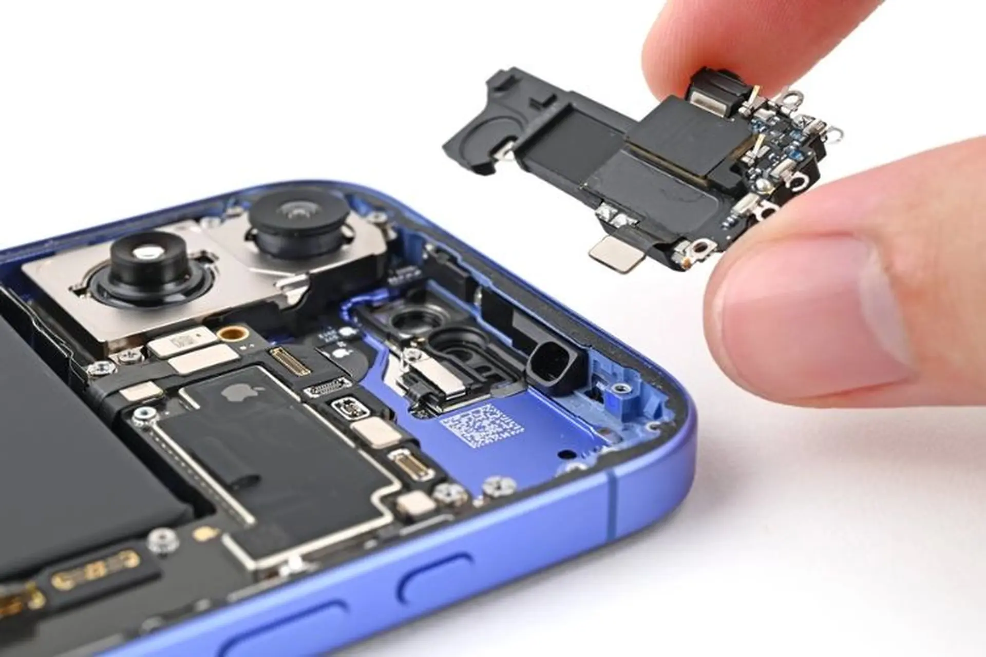 Bảng giá thay loa trong iPhone chính hãng: Tham khảo để tránh mất tiền oan!