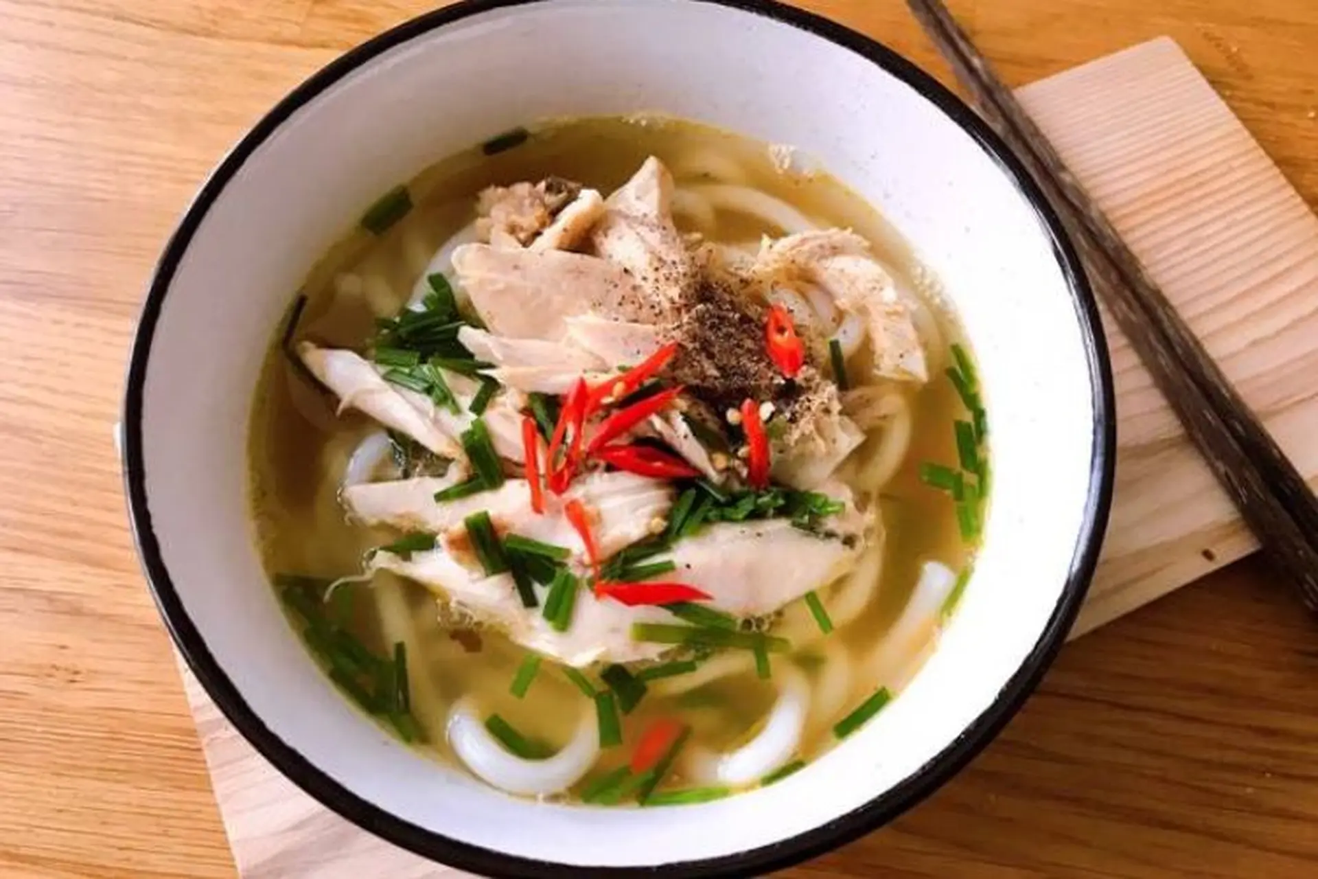Vào bếp trổ tài làm bánh canh gà​ thơm ngon cùng chiêu đãi gia đình nhân dịp cuối tuần!