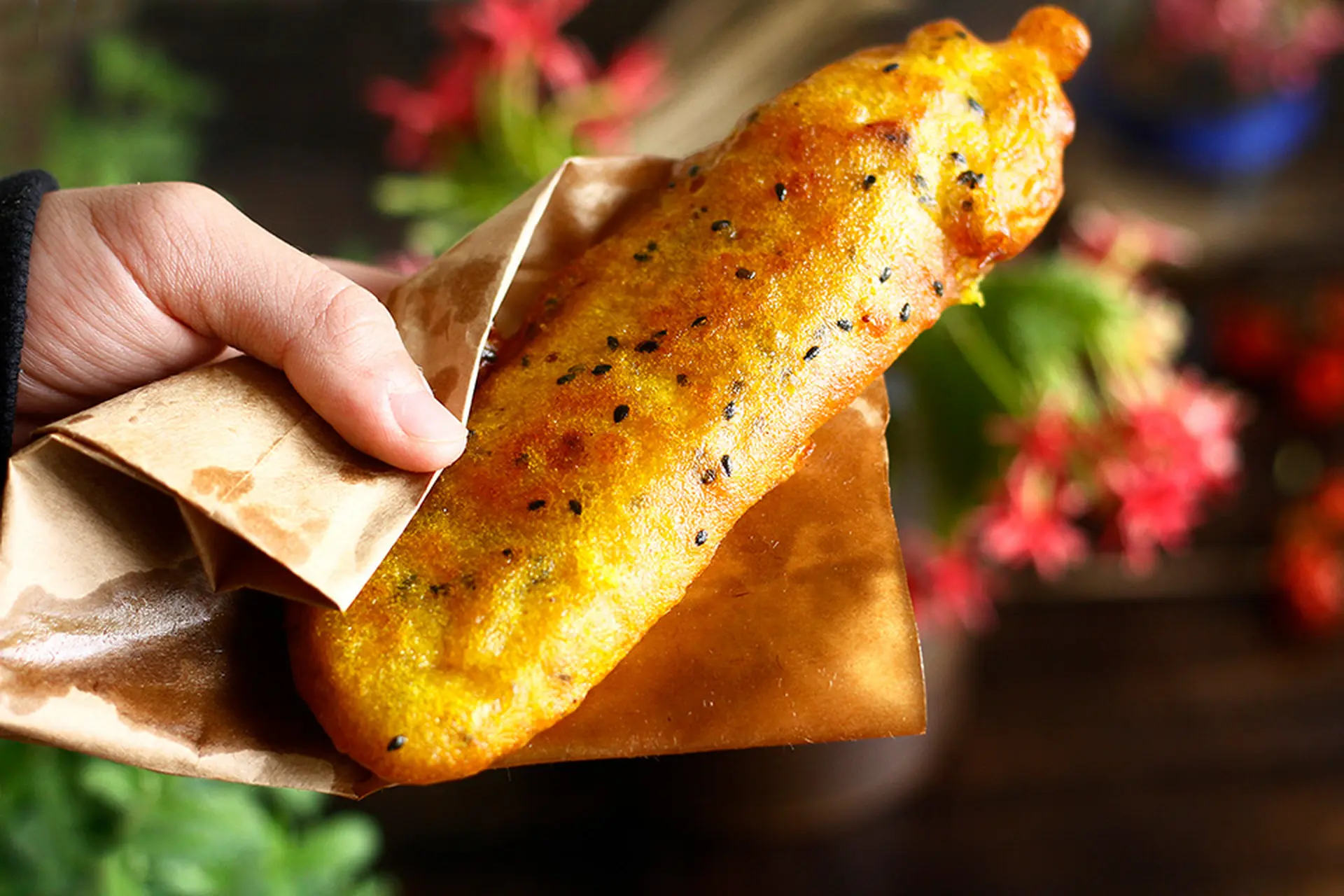 Tuyệt chiêu làm bánh chuối giòn ngoài, mềm trong, vàng ươm, chuẩn vị như ngoài hàng