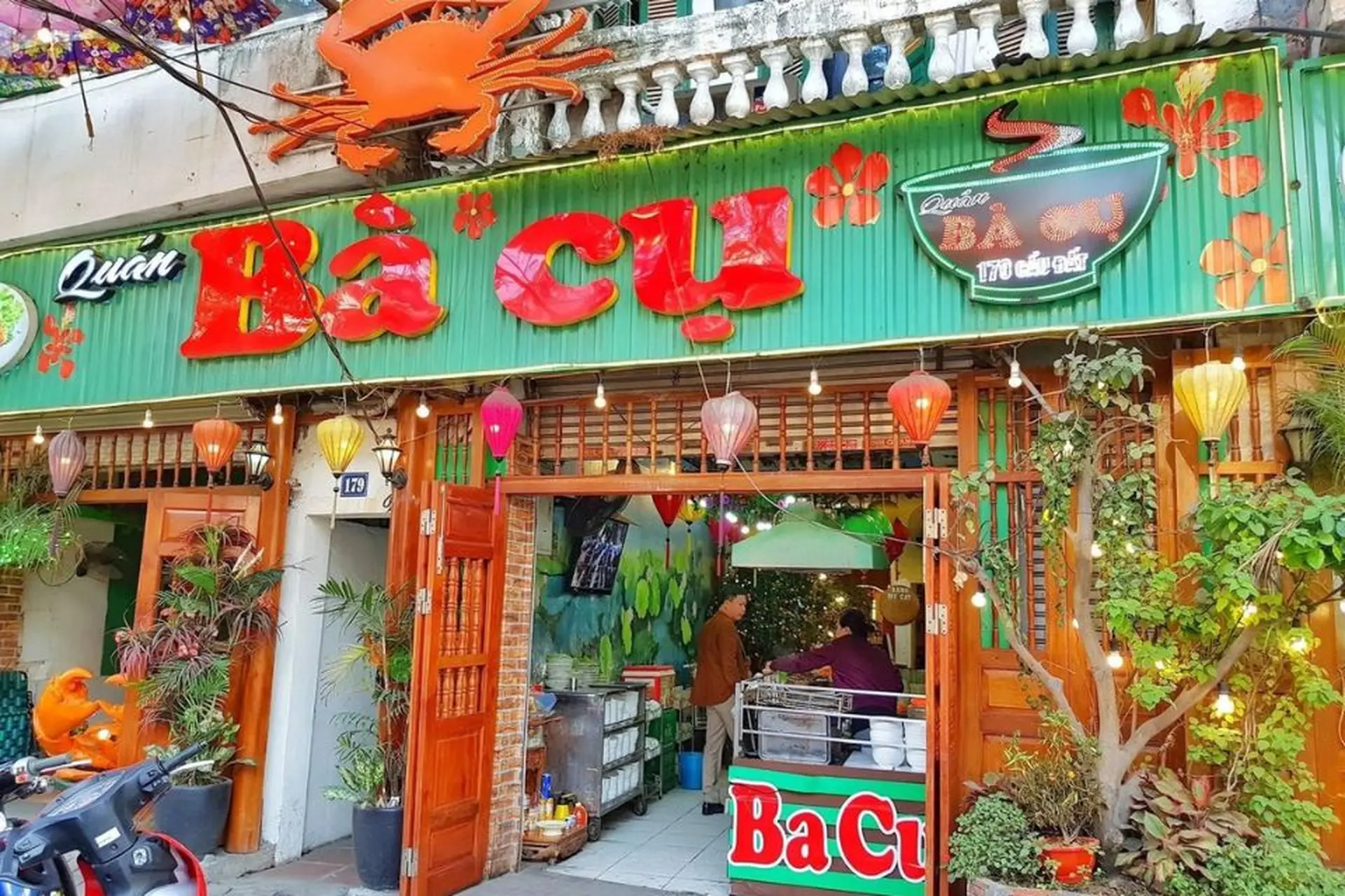 Ghé thăm Hải Phòng đừng bỏ lỡ Bánh đa cua Bà Cụ – Tinh hoa ẩm thực hơn 50 năm