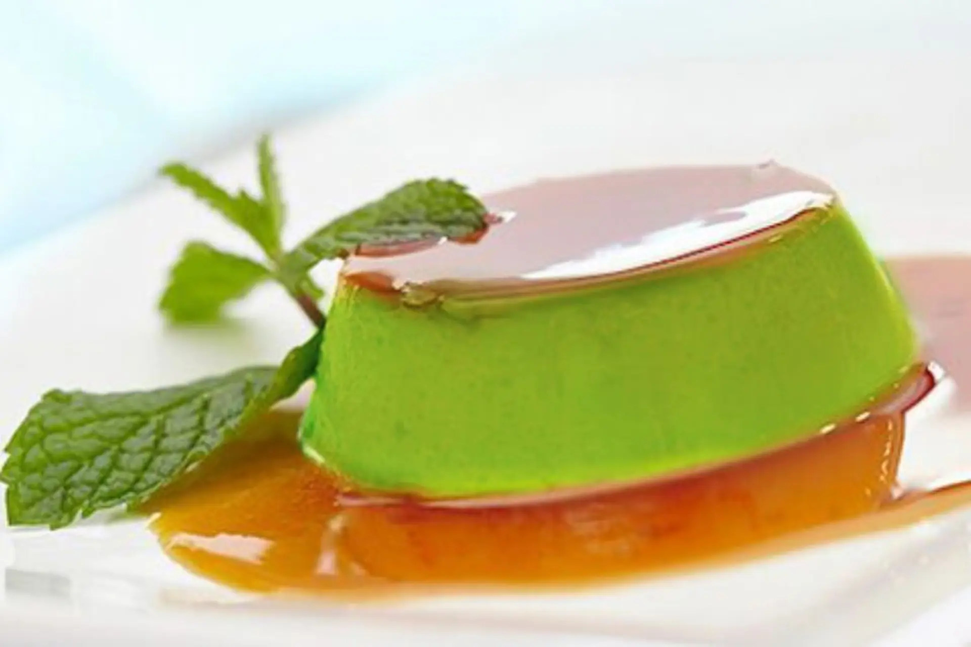 Mách bạn cách làm bánh flan bạc hà đơn giản tại nhà, giải nhiệt hiệu quả ngày hè