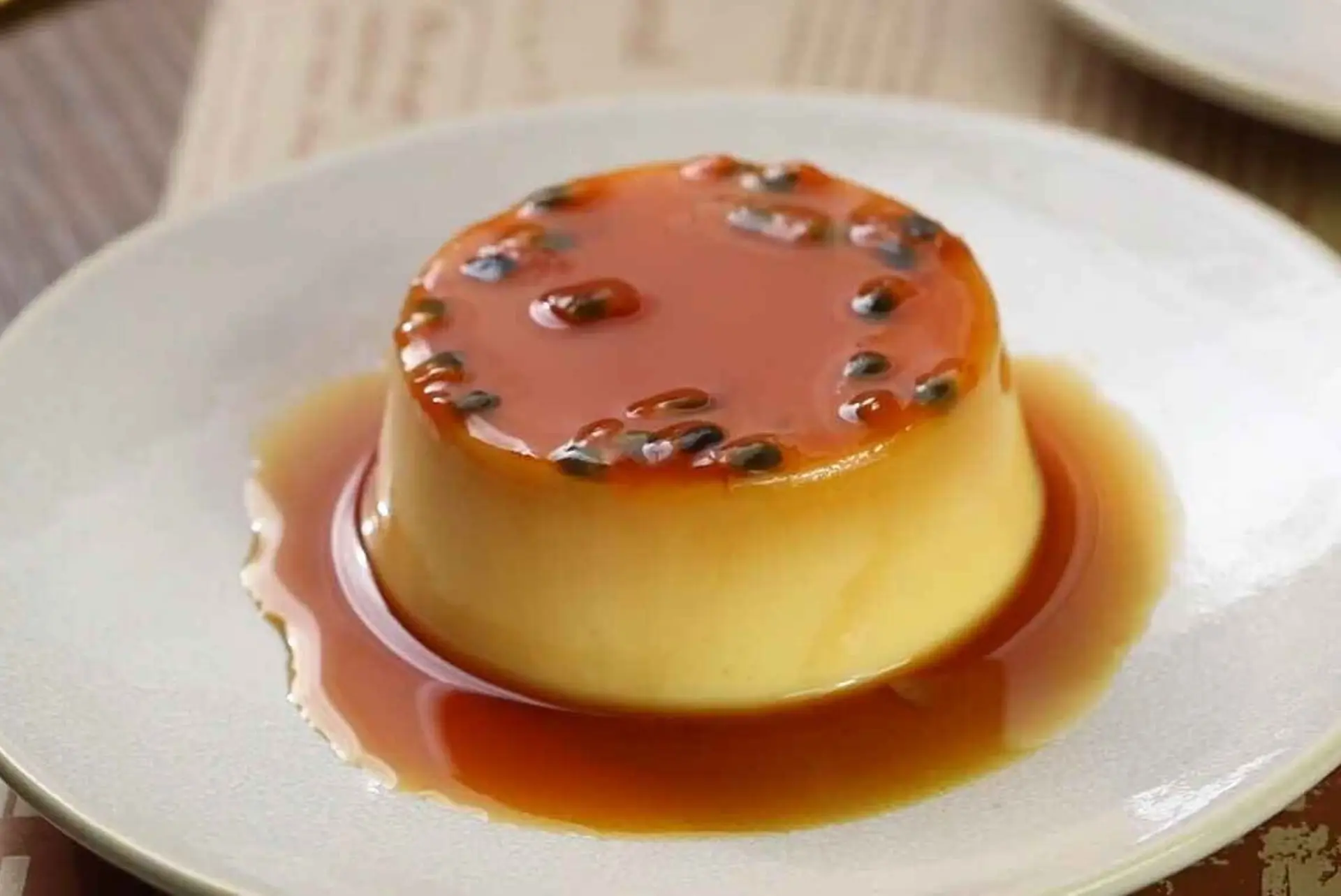 Thử ngay công thức làm bánh flan chanh dây chua ngọt, thơm lừng, ai cũng mê!
