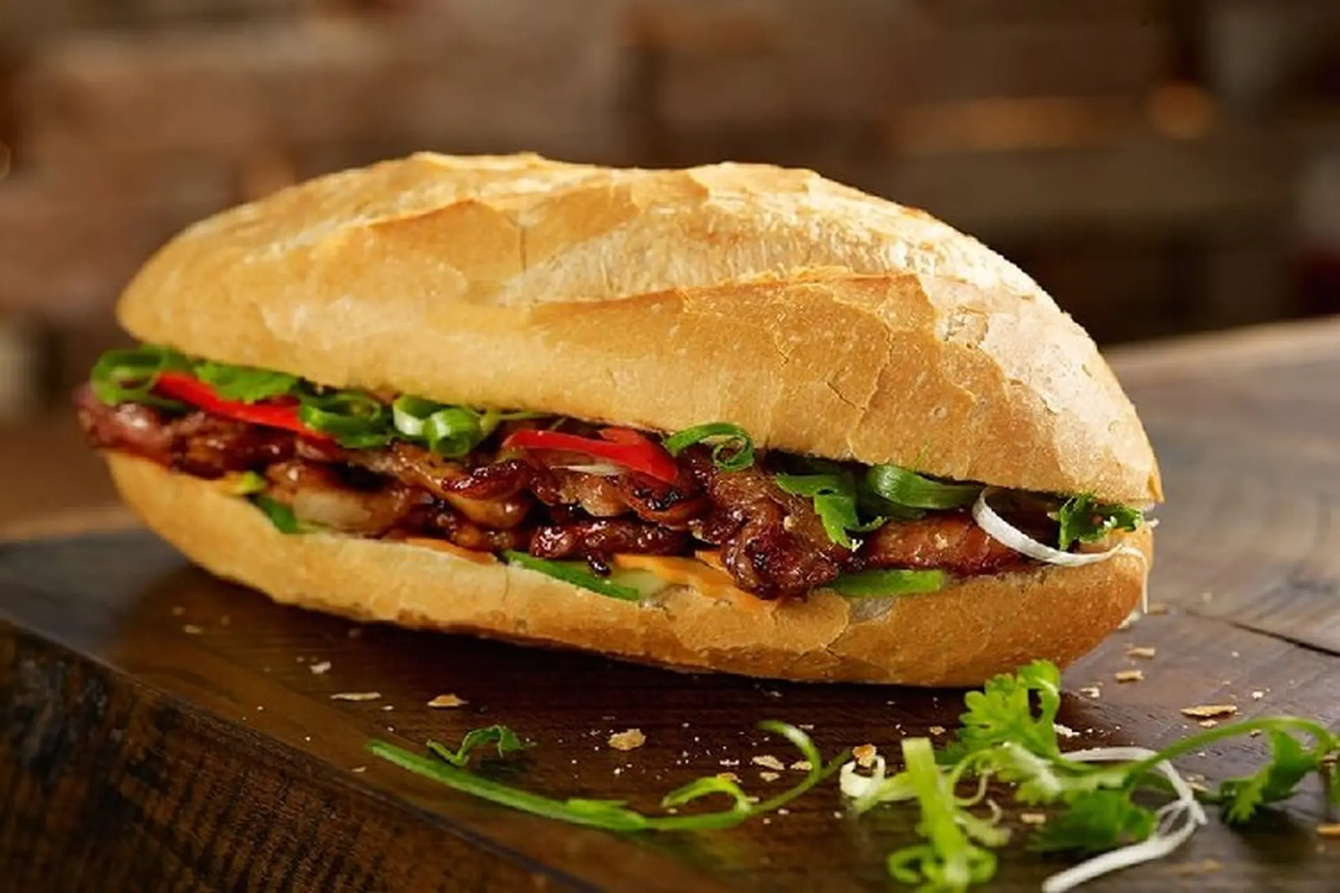 TOP những tiệm bánh mì Hà Nội nổi tiếng, ăn một lần là mê