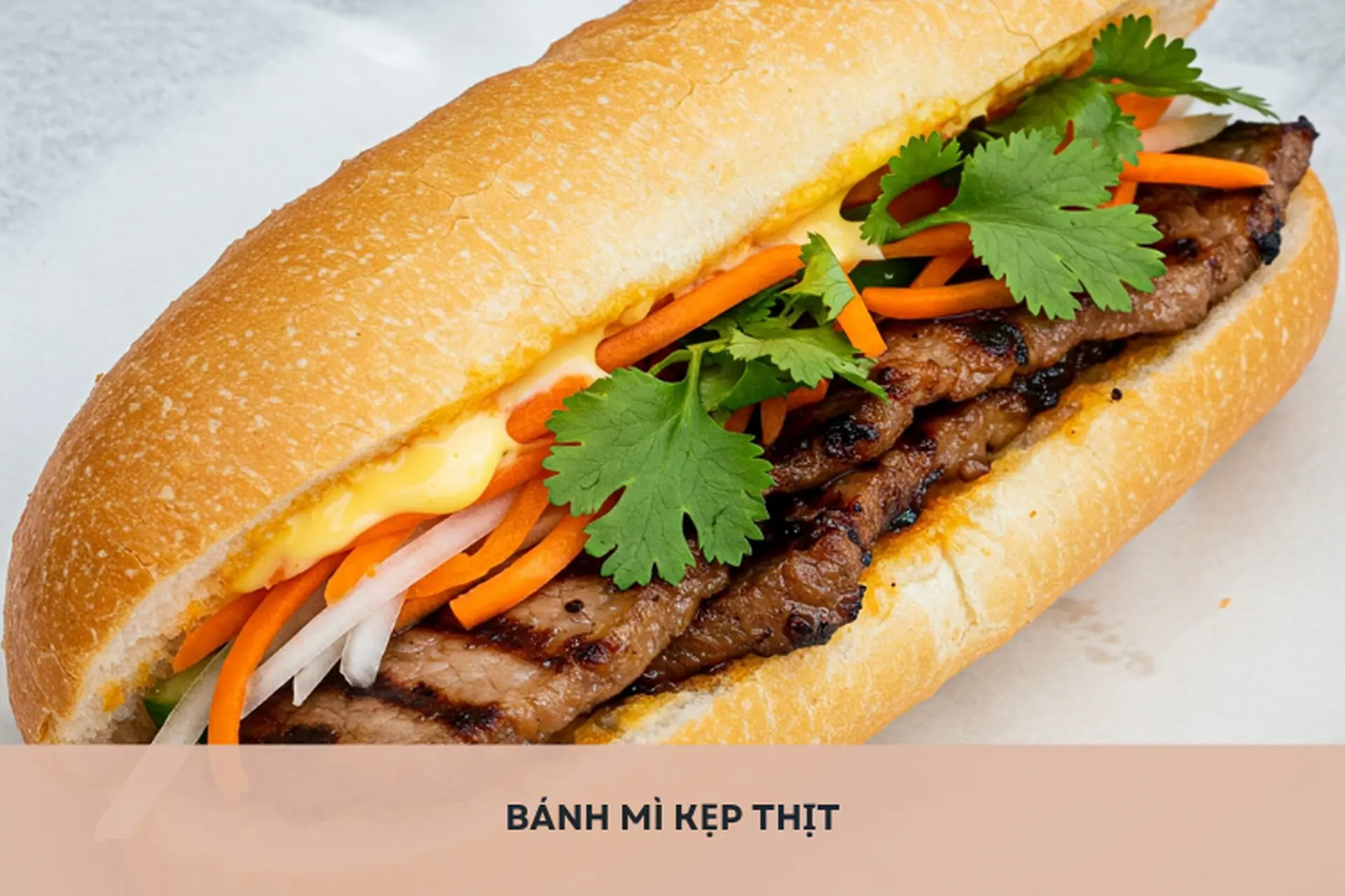 Hướng dẫn chi tiết 2 cách làm bánh mì kẹp thịt thơm ngon, hấp dẫn, ăn là ghiền tại nhà
