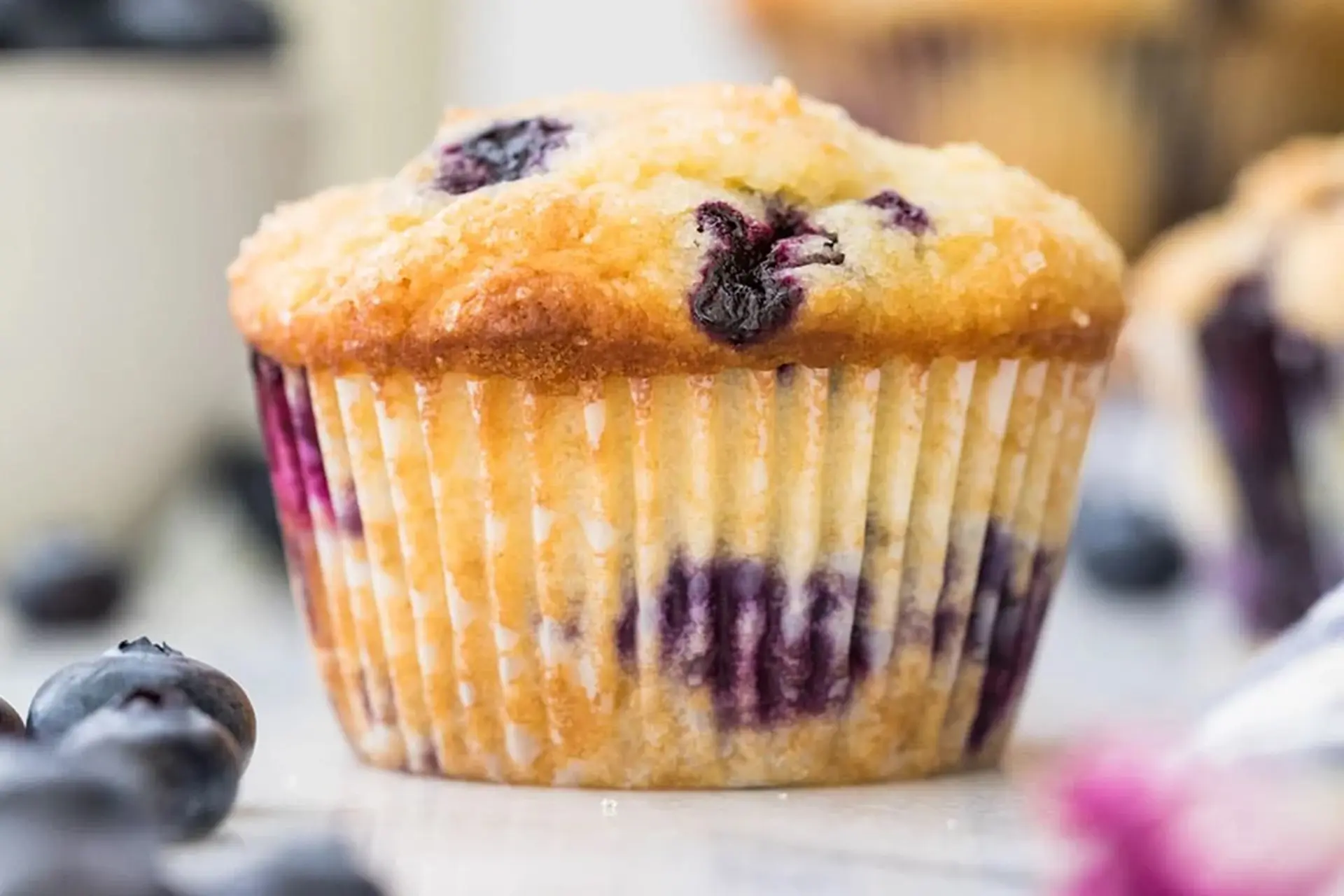 Công thức làm bánh muffin việt quất mềm xốp, ngon tuyệt vời cho mọi lứa tuổi