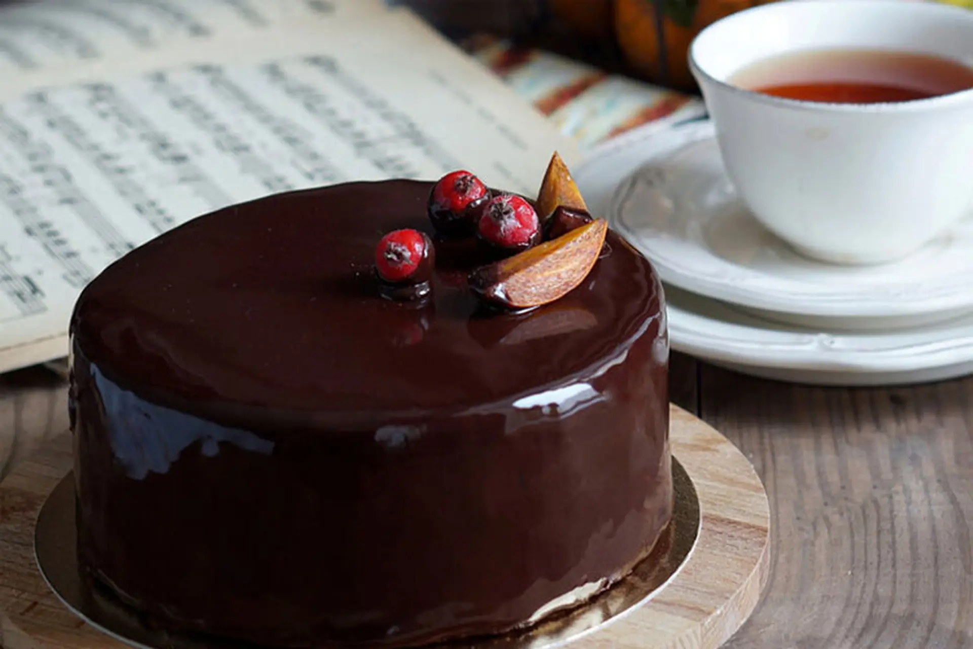 Bánh phủ chocolate có gì hấp dẫn? Top 8 bánh phủ chocolate ngon, dễ làm tại nhà