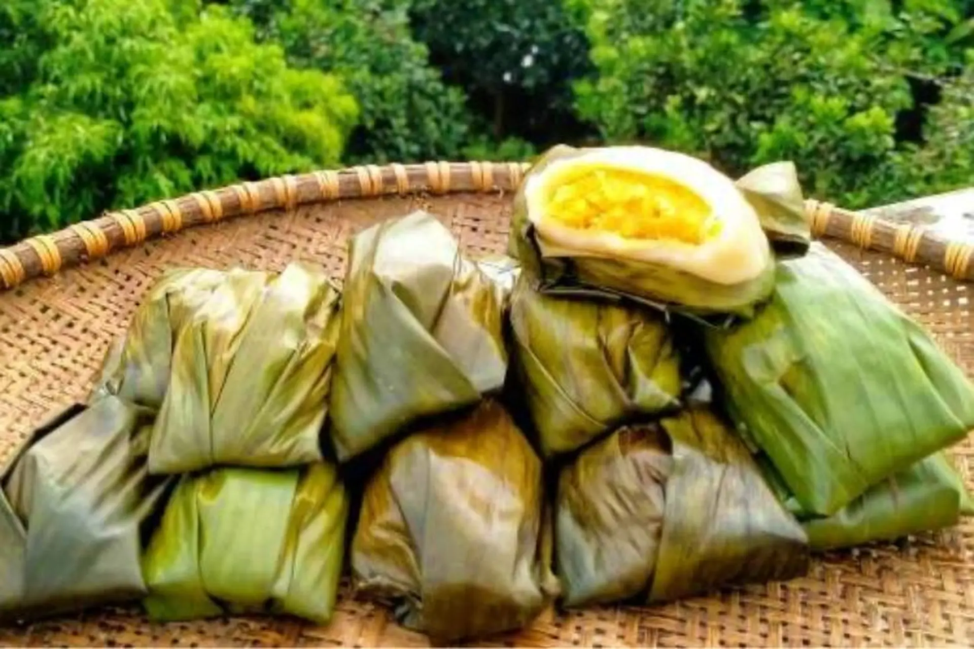 Bánh rợm là gì? Cách làm bánh rợm dẻo thơm, đơn giản tại nhà với nhân ngọt và mặn hấp dẫn