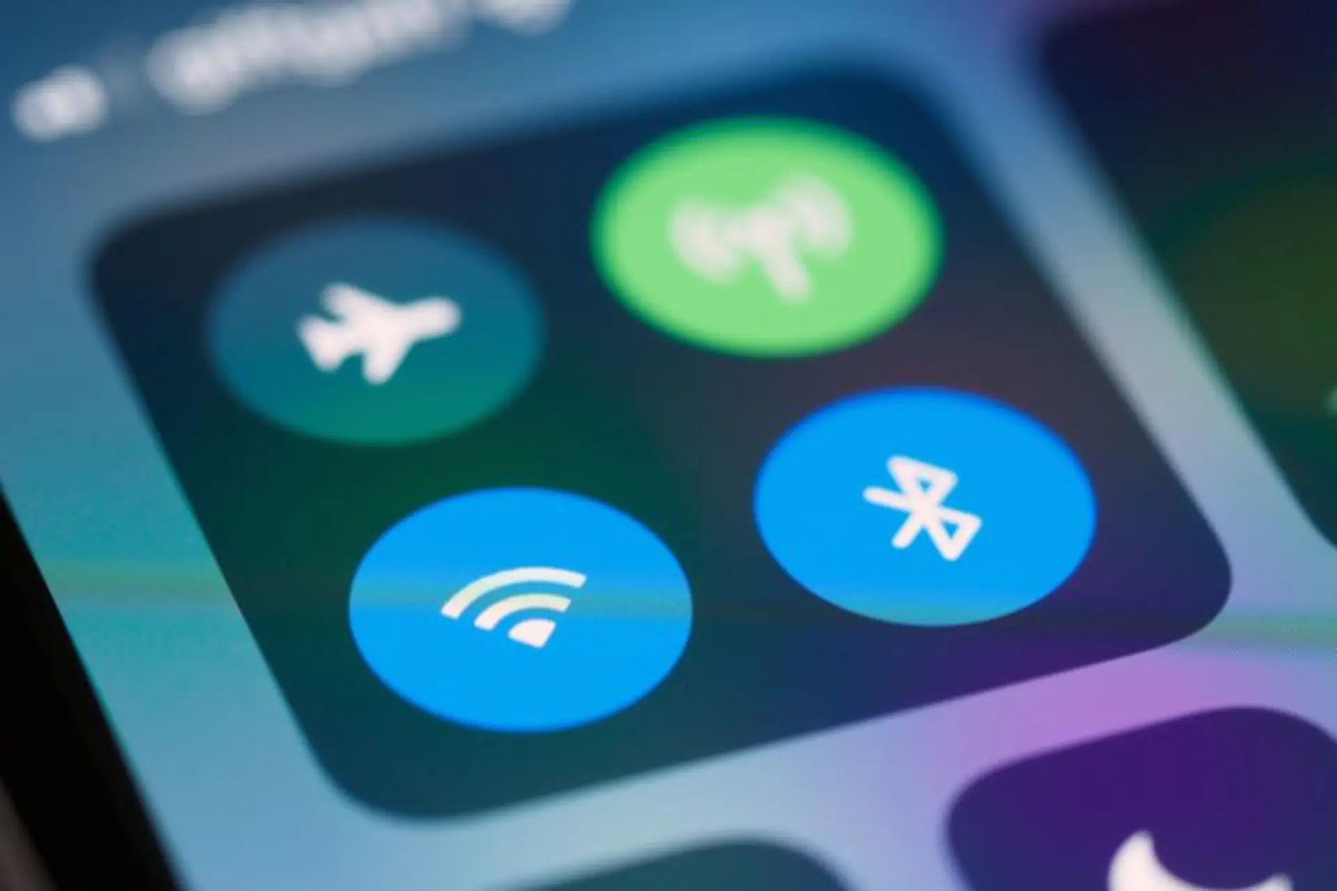 Biến iPhone 8 thành thiết bị phát Wi-Fi như thế nào? Hướng dẫn thiết lập nhanh chóng
