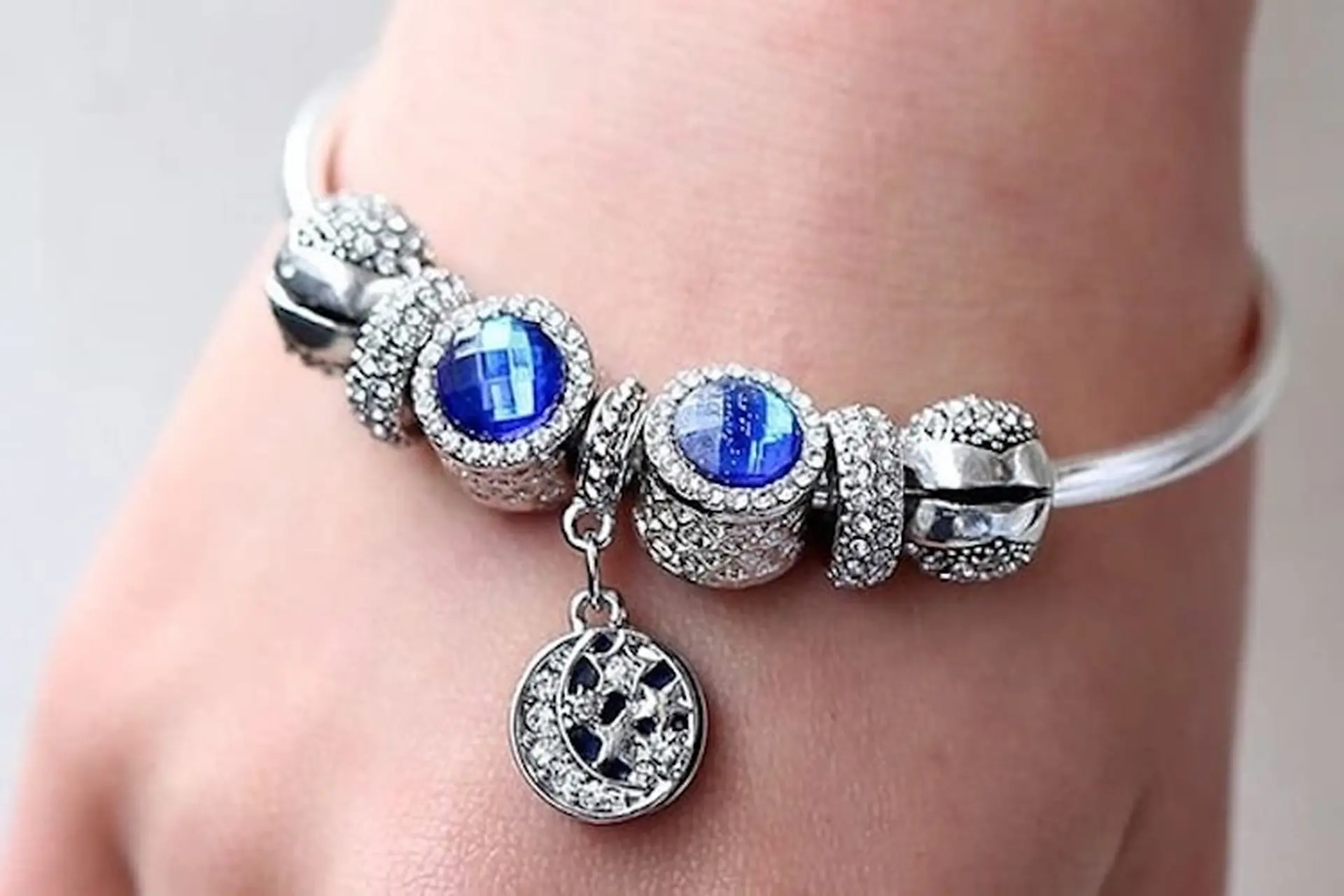 Bracelet là gì? Ý nghĩa, các loại vòng tay Bracelet và cách chọn phù hợp