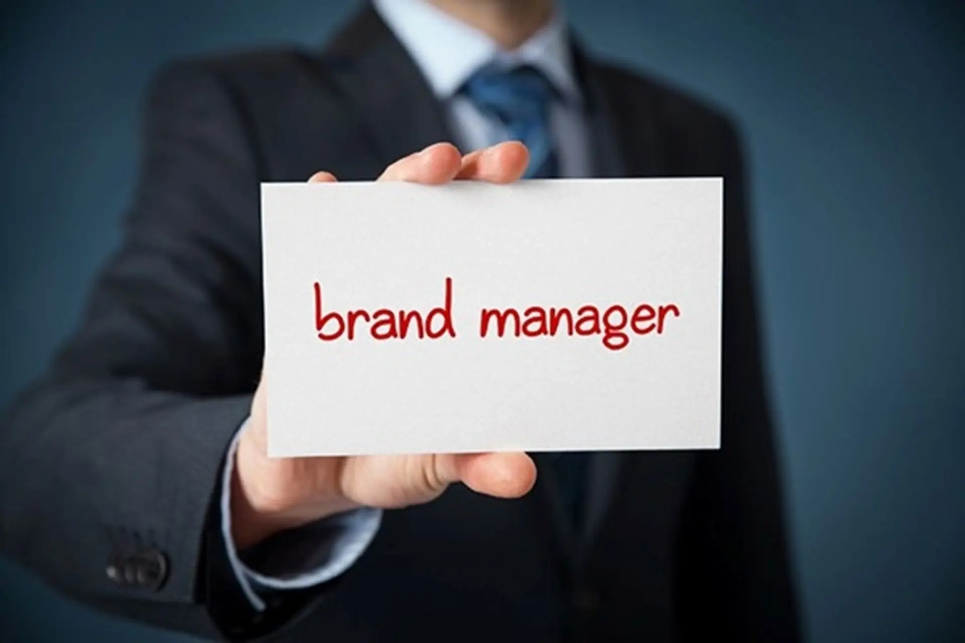 Brand manager là gì? Vai trò, kỹ năng và triển vọng nghề nghiệp trong thời đại thương hiệu lên ngôi
