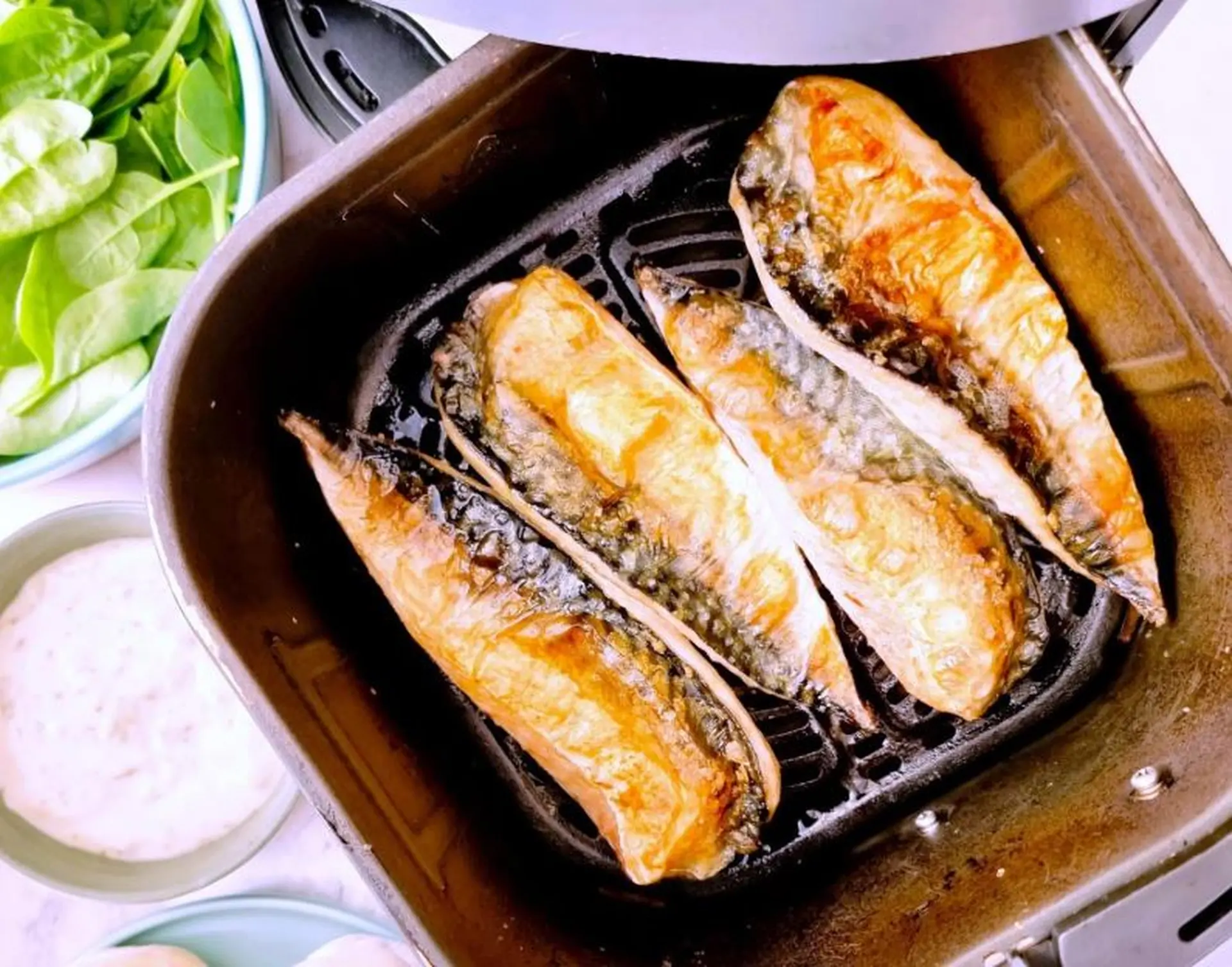 Làm cá thu nướng bằng nồi chiên không dầu với 4 công thức tẩm ướp đơn giản, ngon tròn vị
