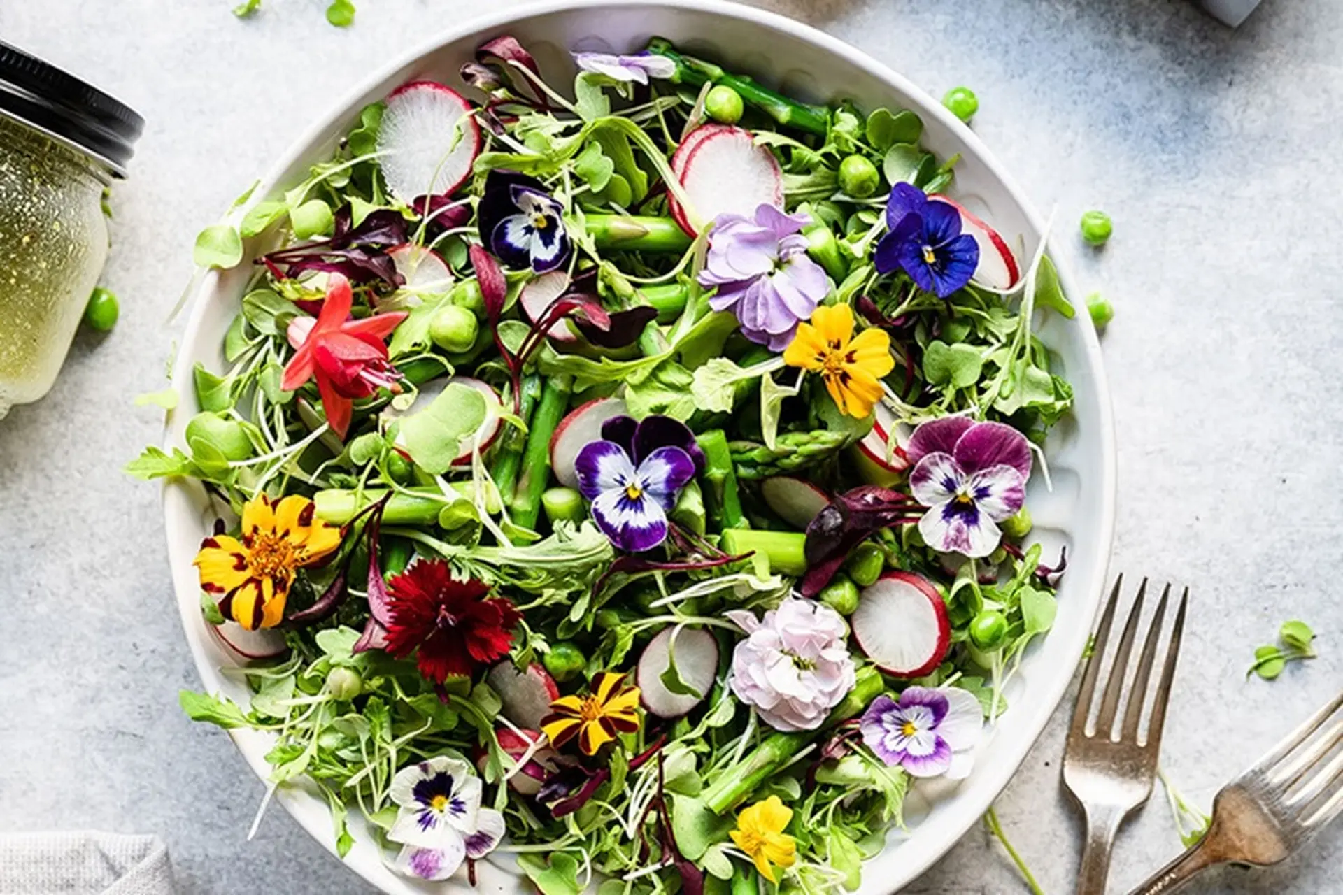 Khám phá TOP 20 các loại hoa ăn được độc đáo và cực kỳ bổ dưỡng trong ẩm thực