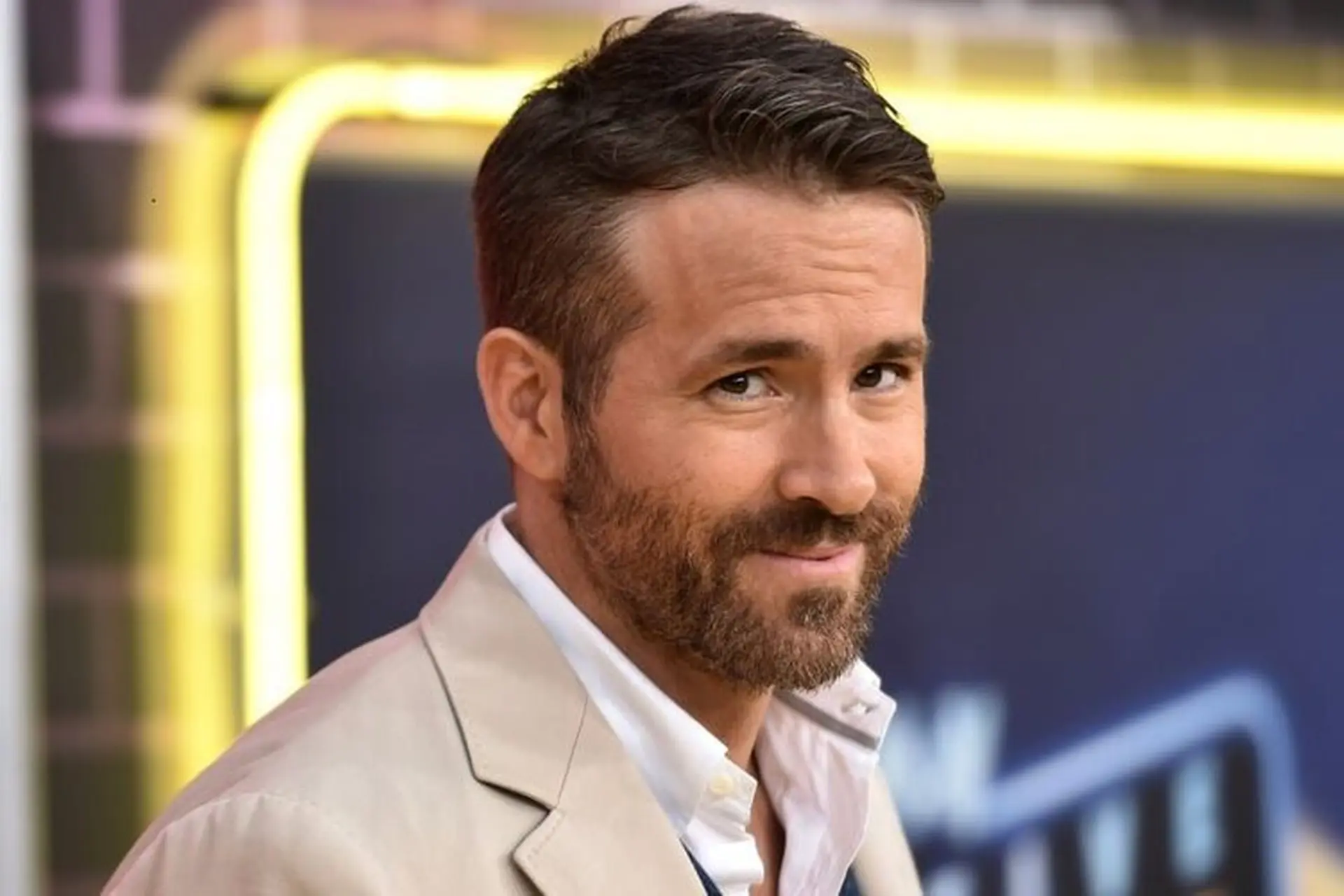 Các tập phim có sự tham gia của Ryan Reynolds đáng xem nhất, tạo dấu ấn riêng nhờ sự hài hước duyên dáng hiếm có