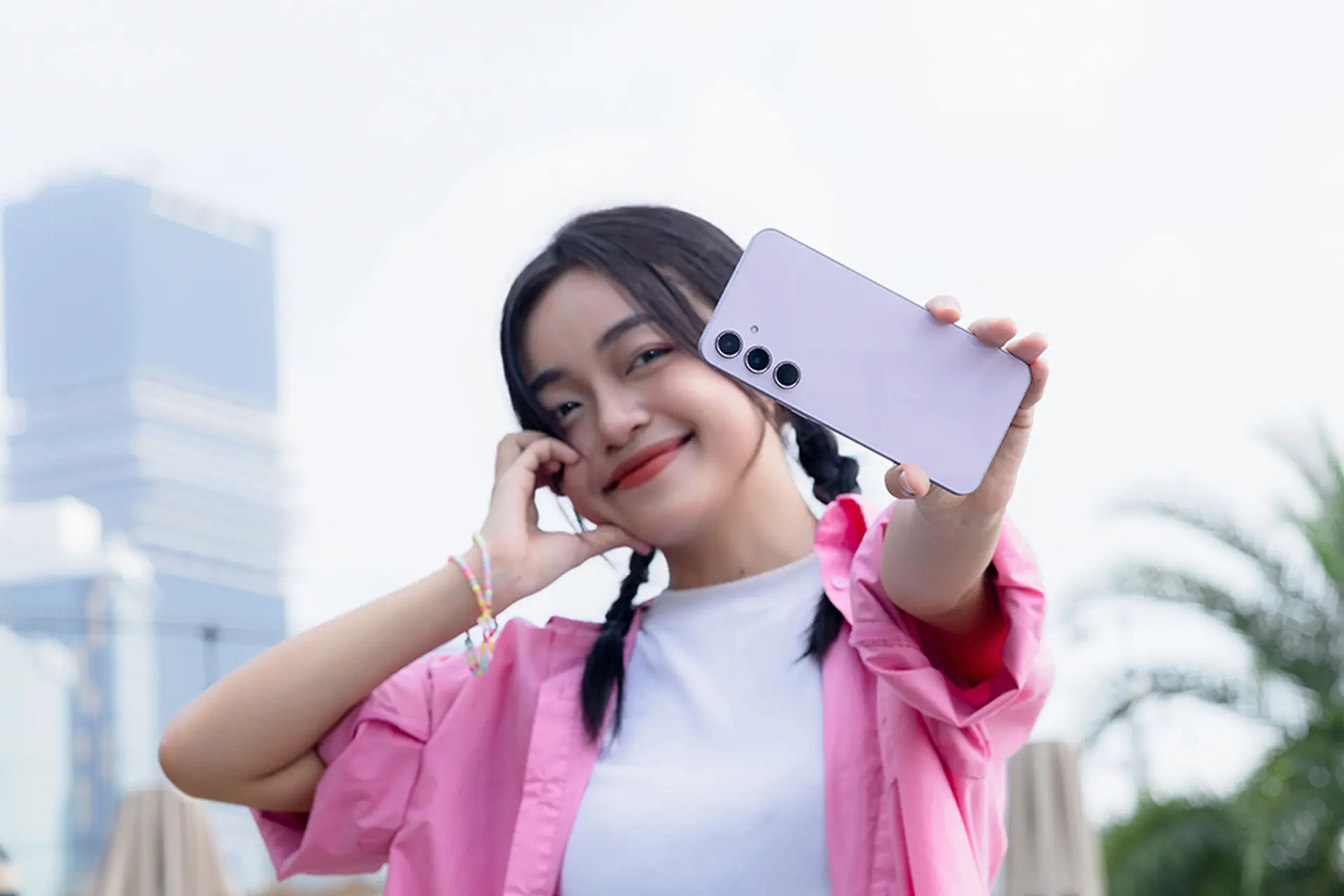 Giúp cuộc sống thêm phần tiện dụng với bộ tính năng cực xịn sò của Samsung Galaxy A55 5G