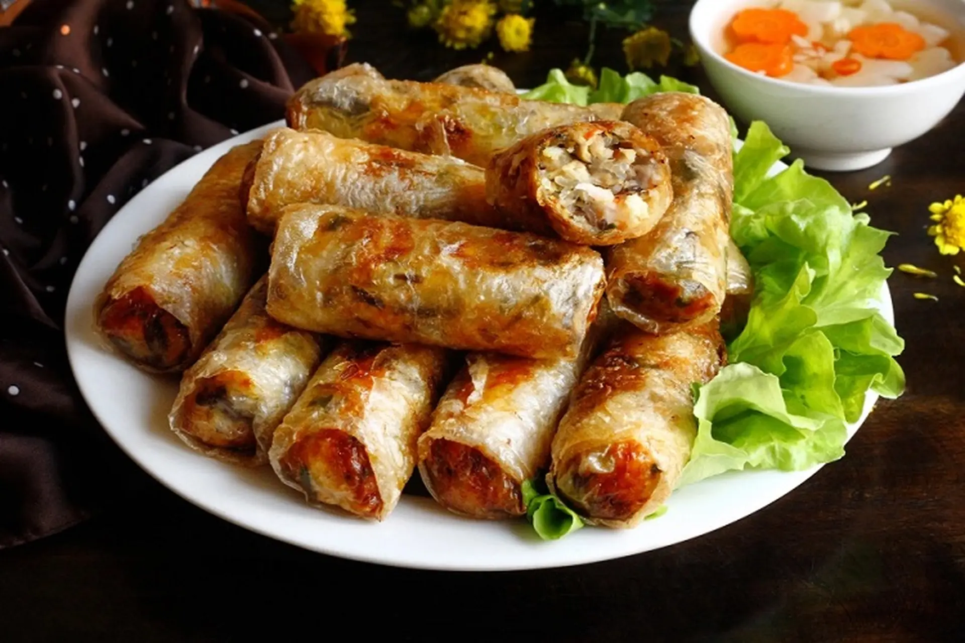 Hướng dẫn cách bảo quản nem rán trong tủ lạnh không bị ỉu vẫn giòn ngon khi rán lại