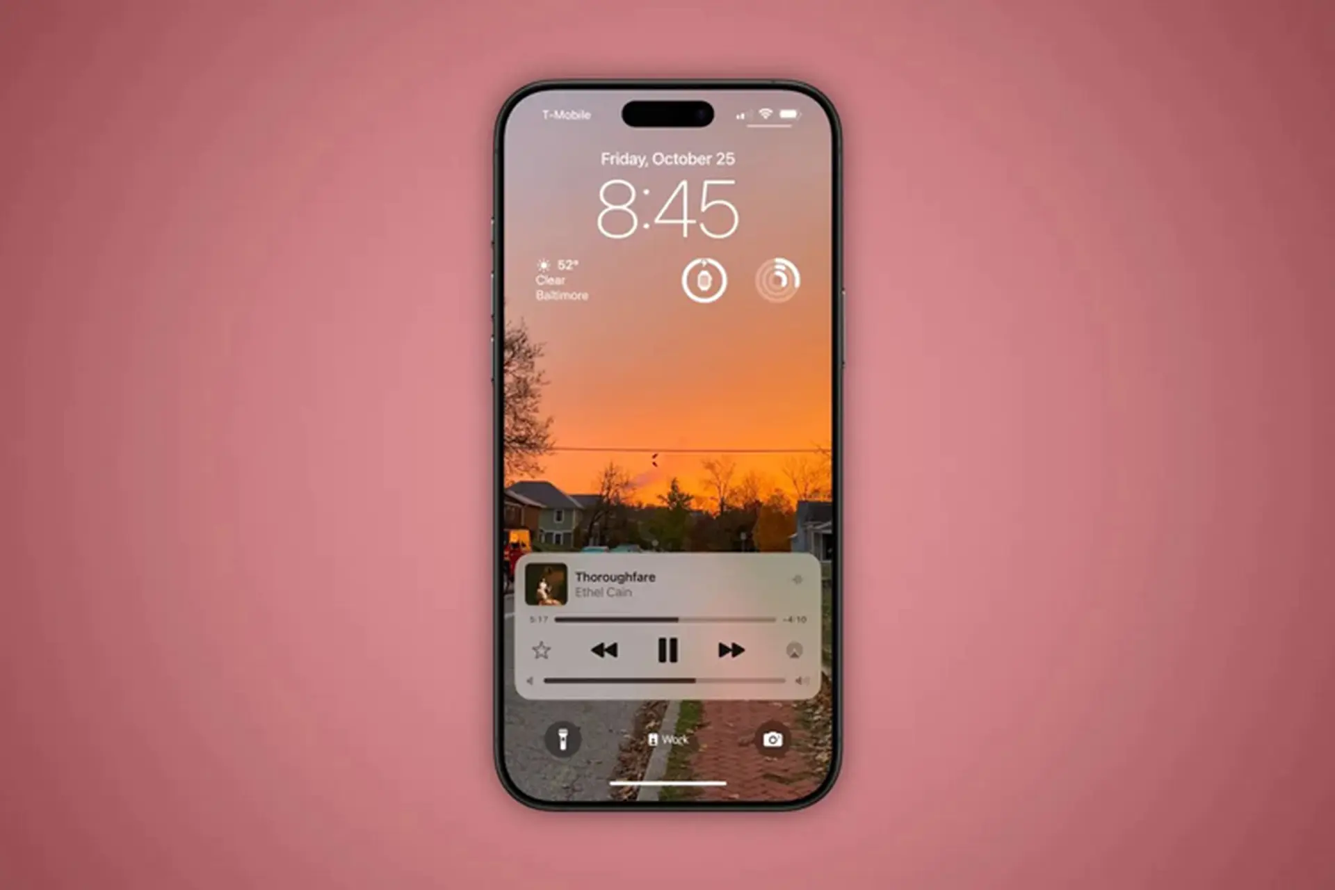 Cách bật lại thanh âm lượng trên màn hình khóa iPhone trên iOS 18