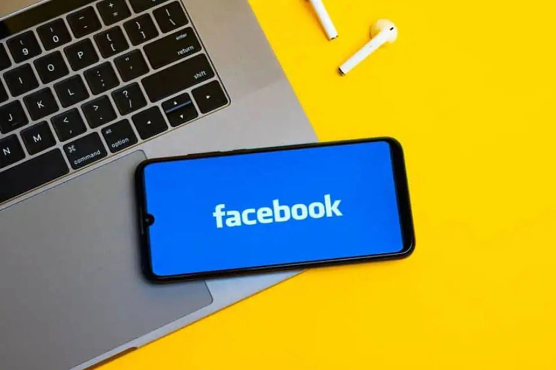 Cách biết ai theo dõi mình trên Facebook nhanh nhất mà không cần dùng ứng dụng lạ