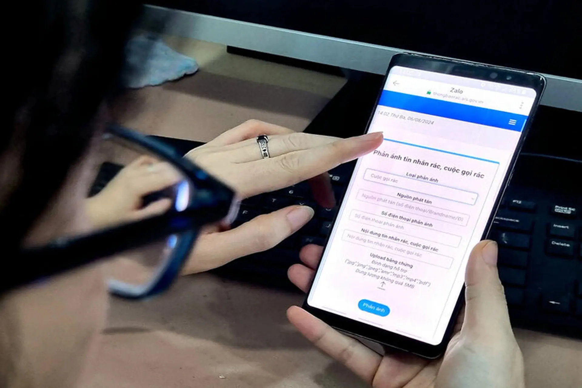 Cách chặn tin nhắn rác trên điện thoại Android và iOS để tránh làm phiền ai cũng nên biết
